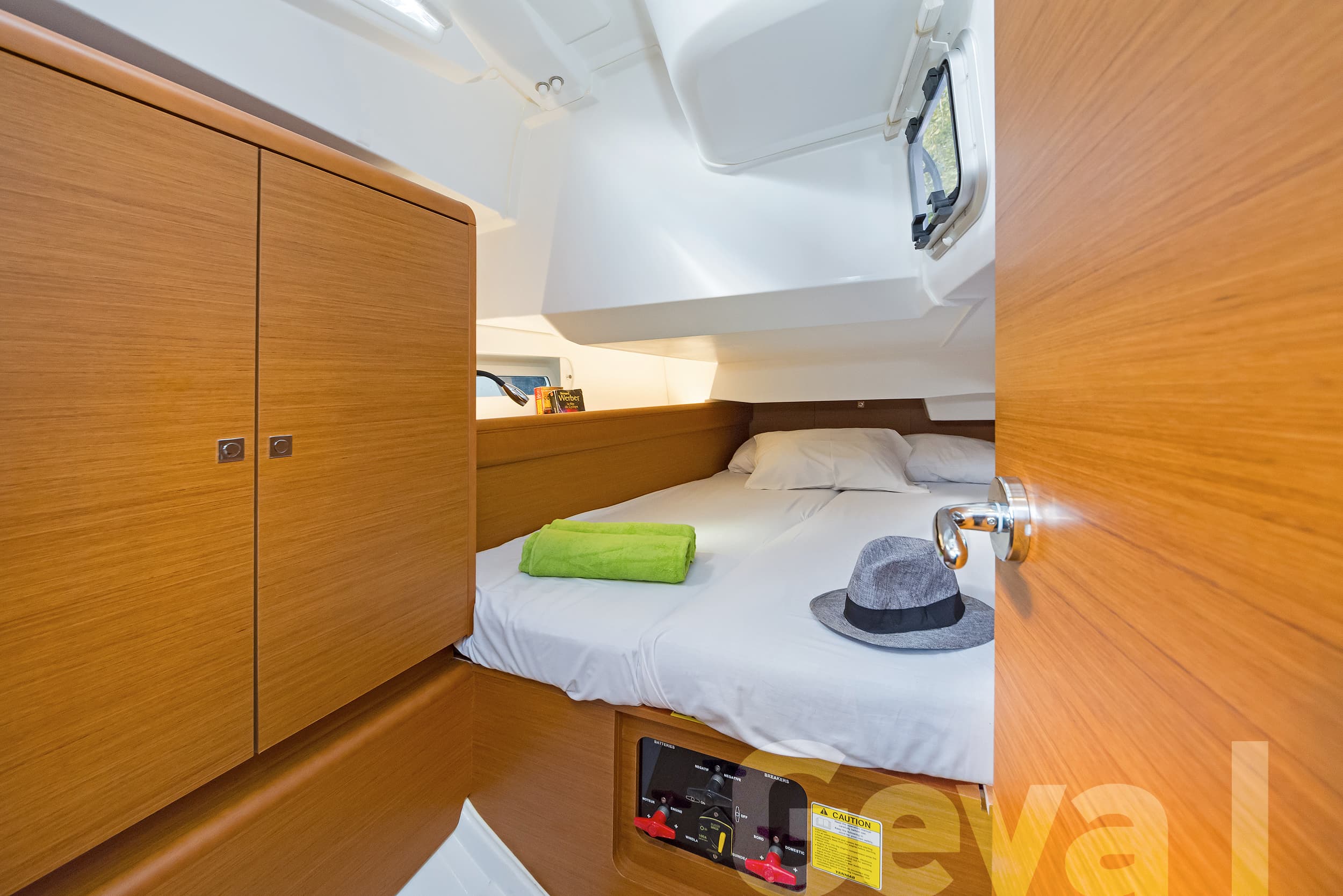 Sun Odyssey 419 - photo 8