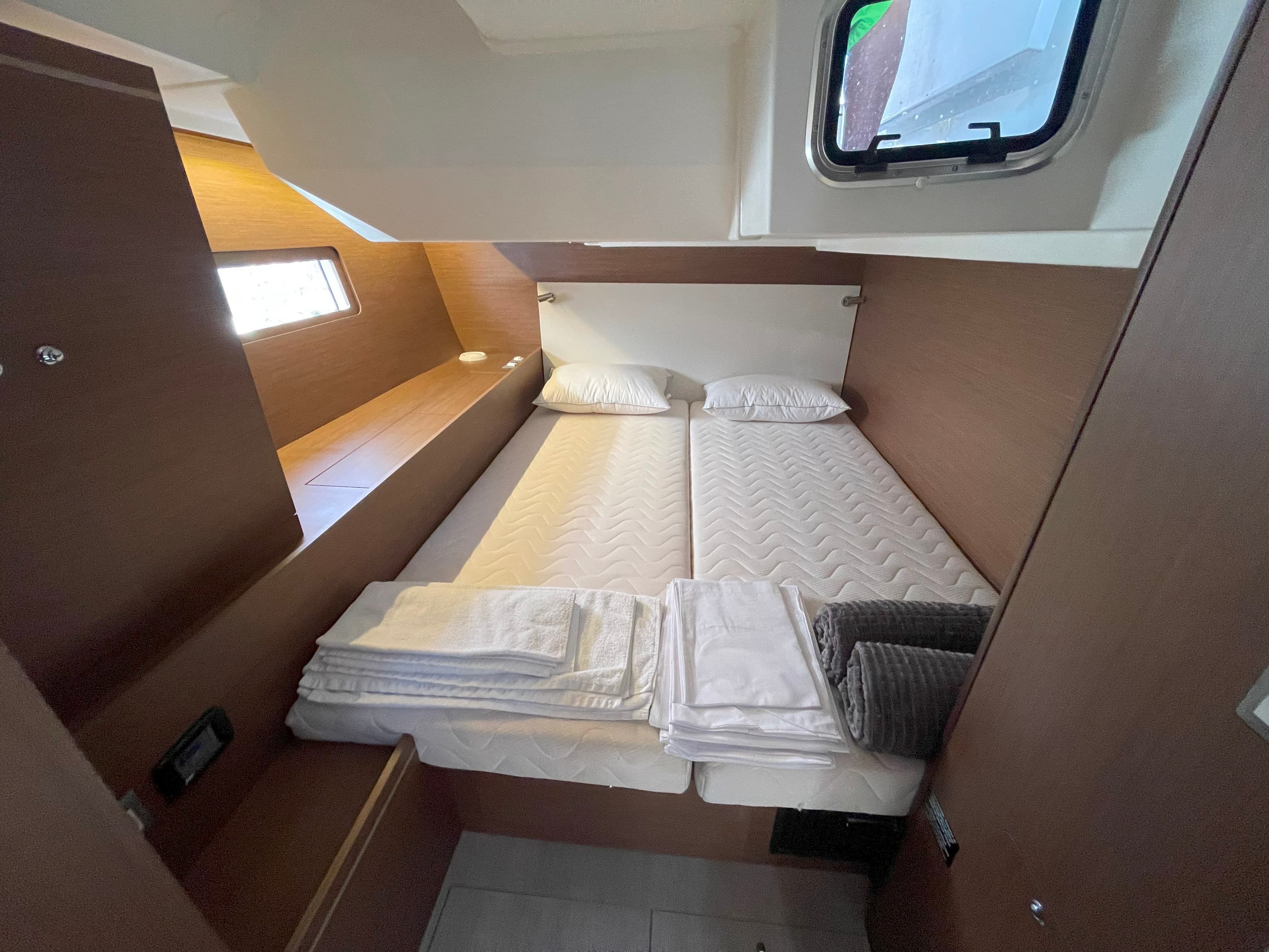 Oceanis 51.1 - photo 15