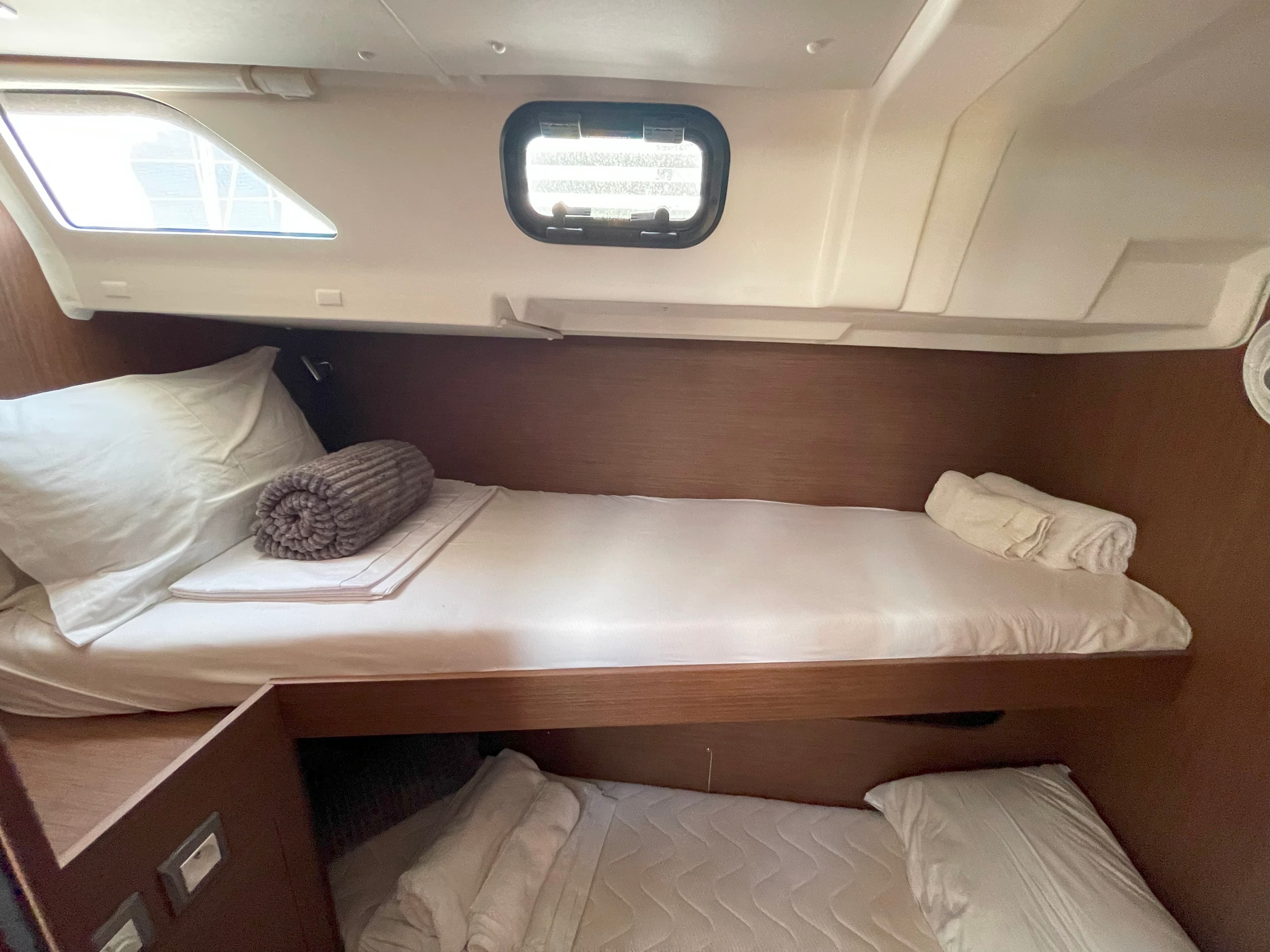 Oceanis 51.1 - photo 7