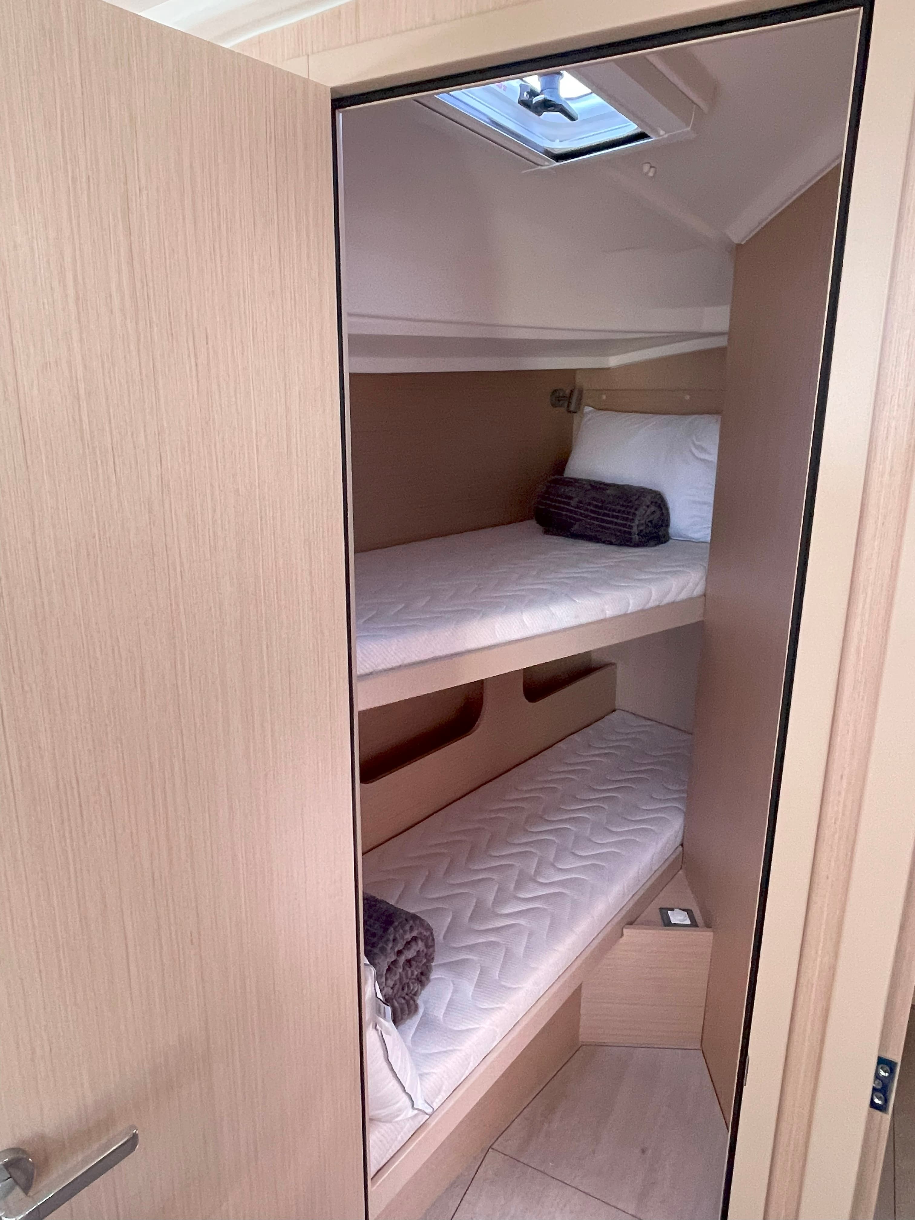 Oceanis 40.1 - photo 7