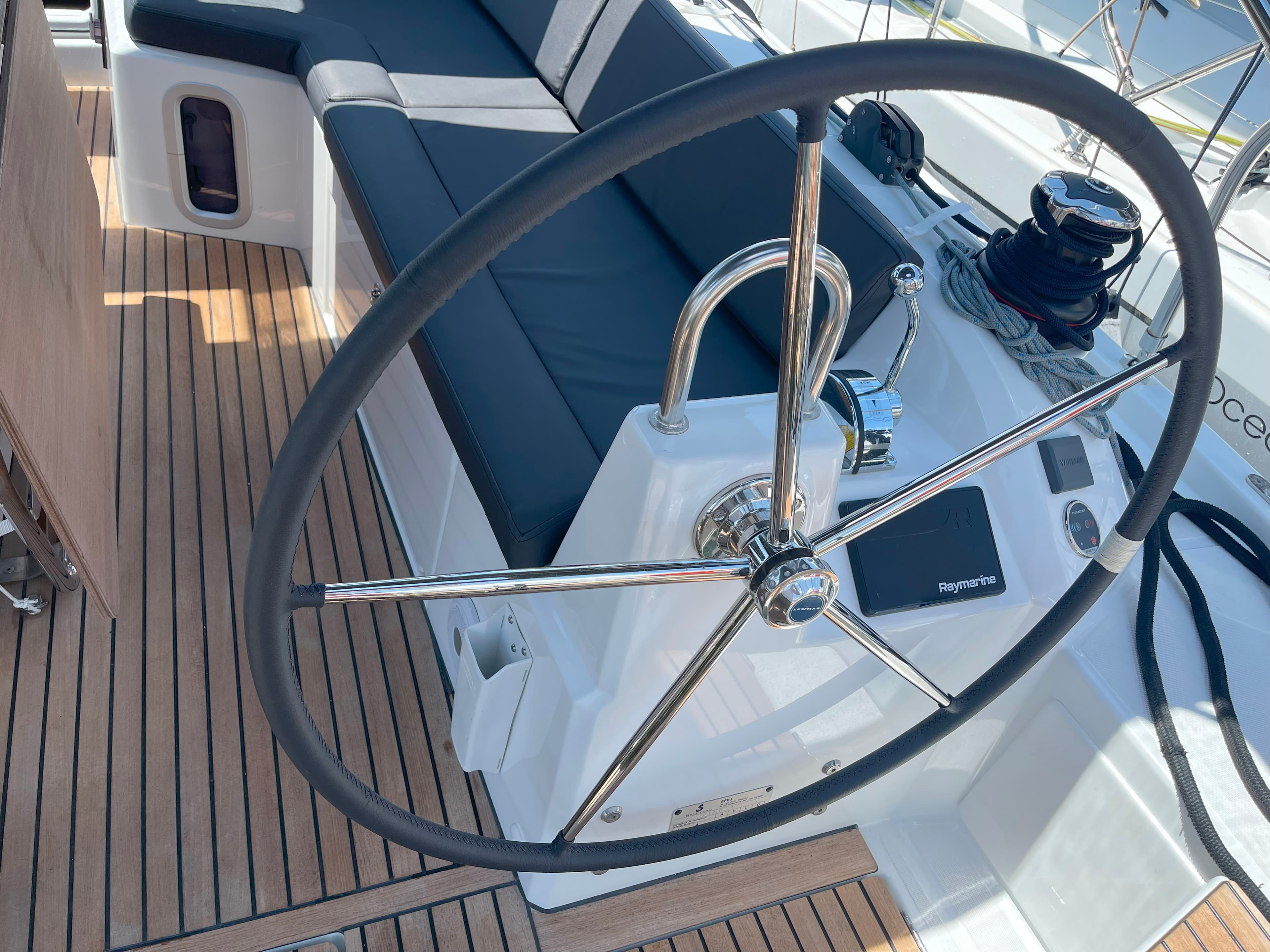 Oceanis 40.1 - photo 17