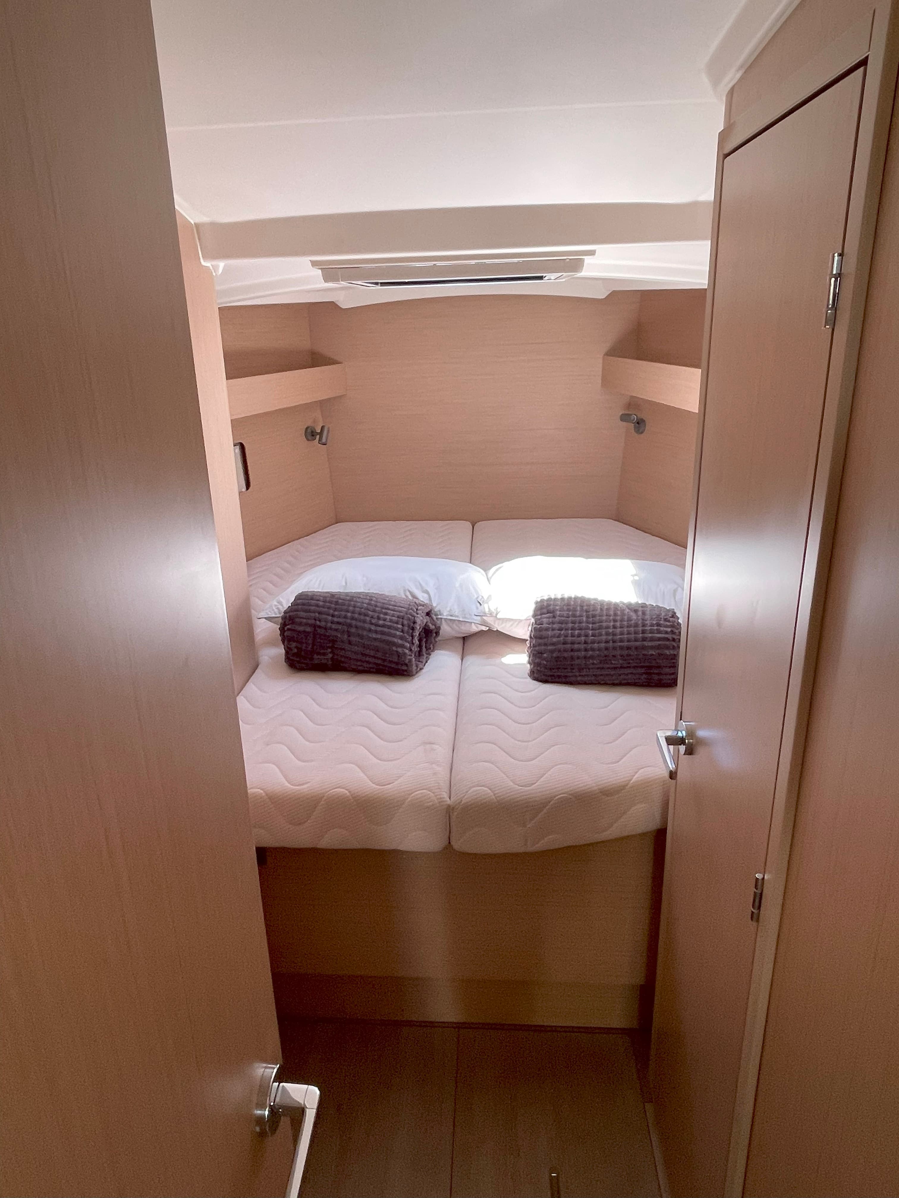 Oceanis 40.1 - photo 19