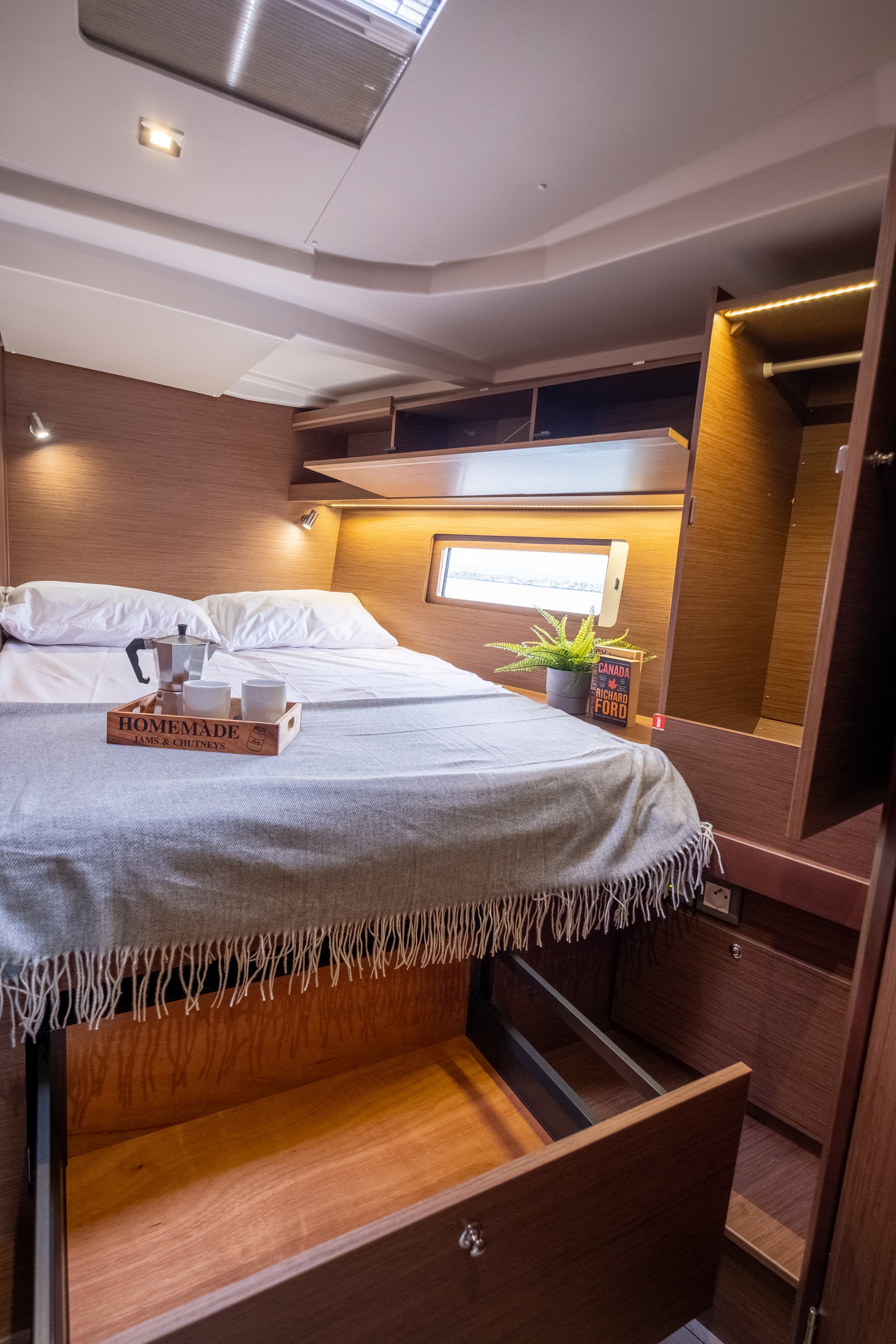 Oceanis 51.1 - photo 35