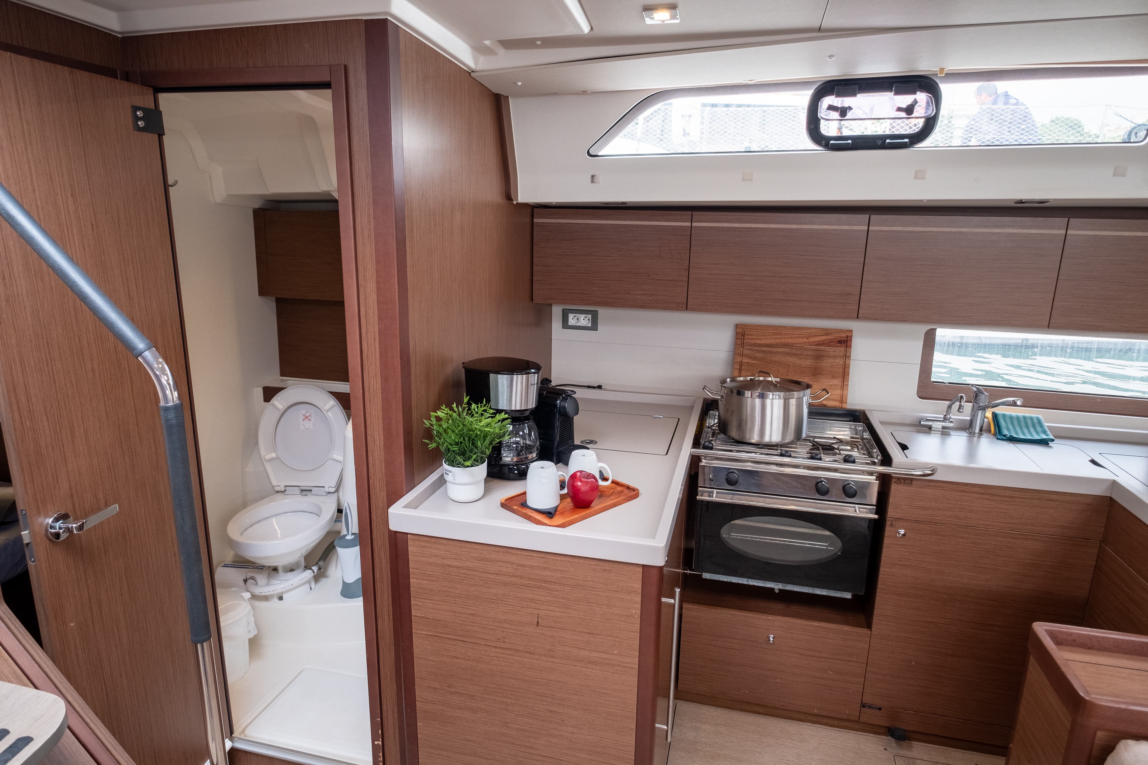 Oceanis 51.1 - photo 57