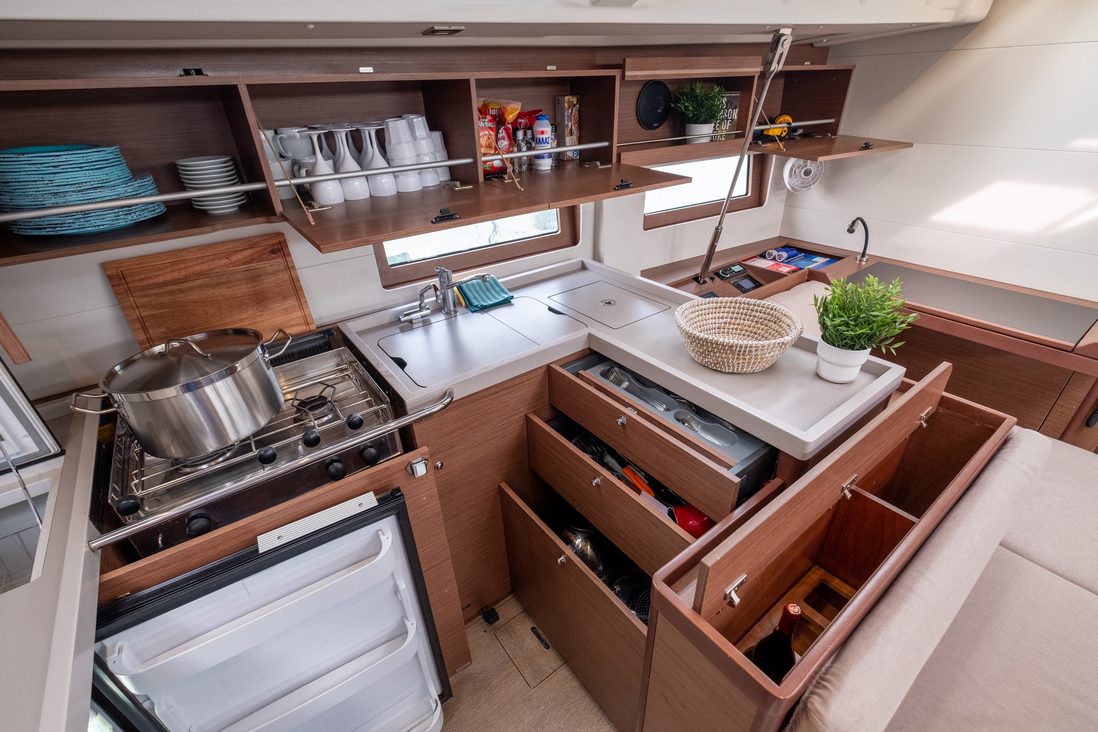 Oceanis 51.1 - photo 48