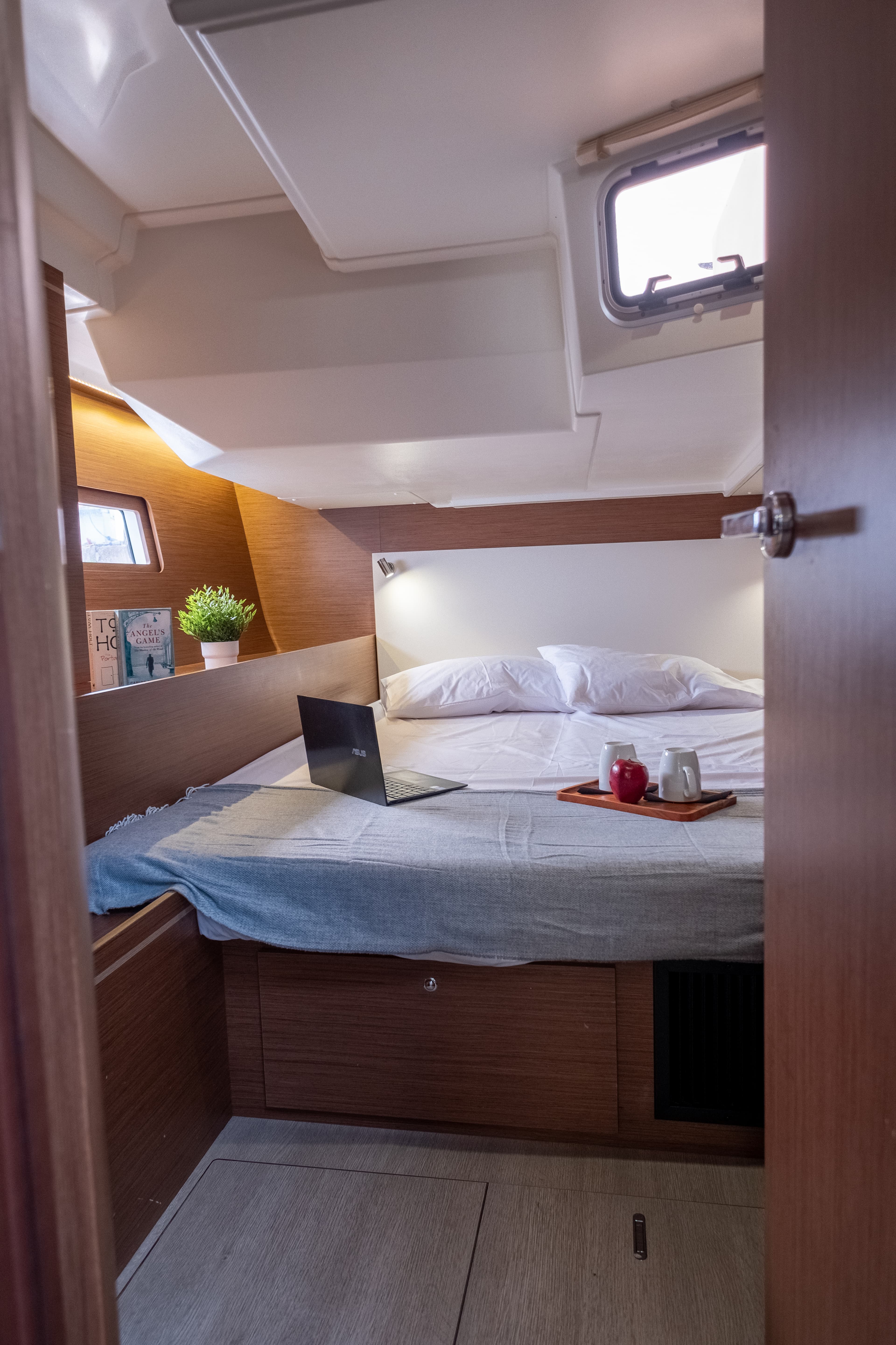 Oceanis 51.1 - photo 17