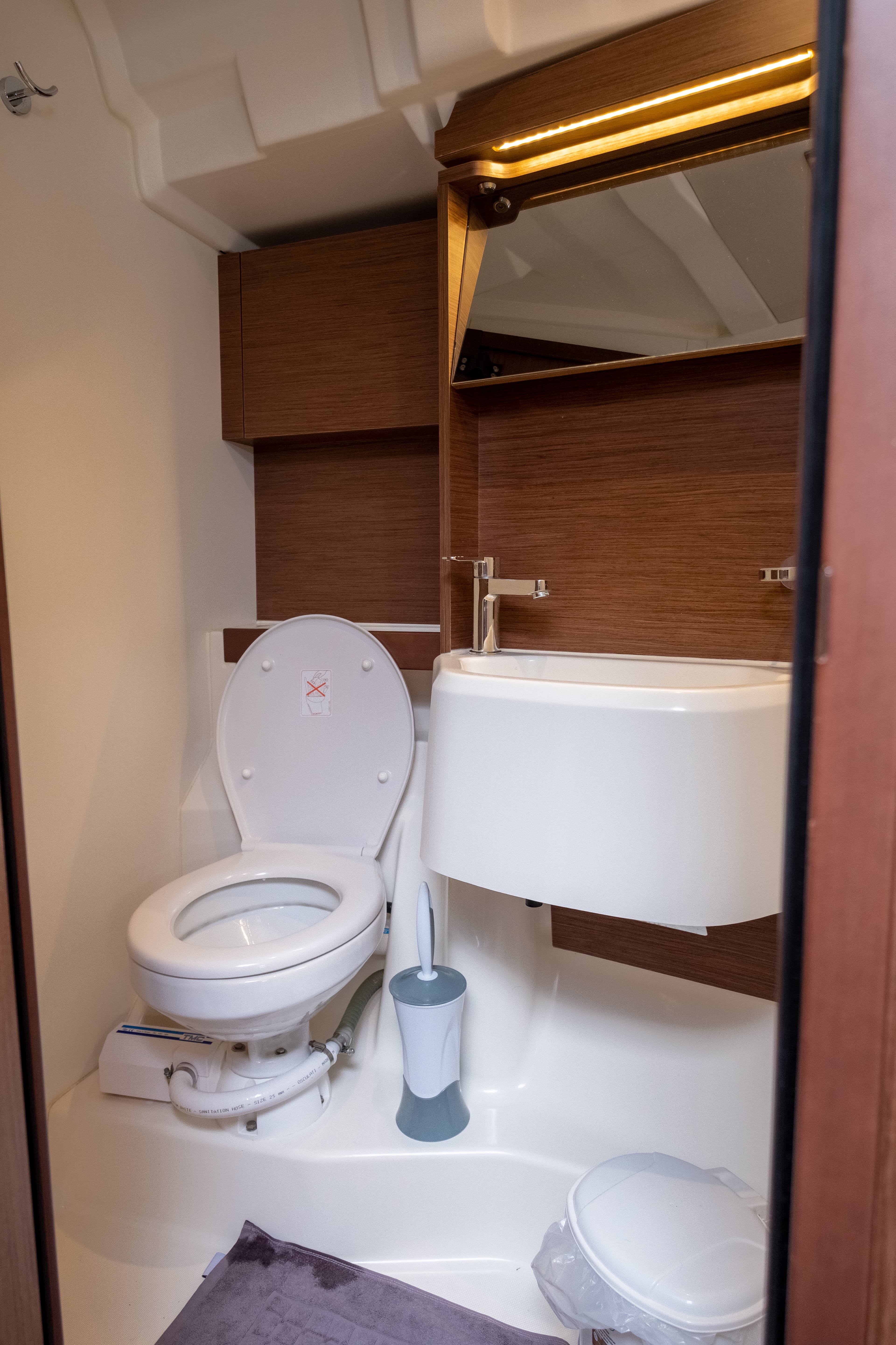 Oceanis 51.1 - photo 45