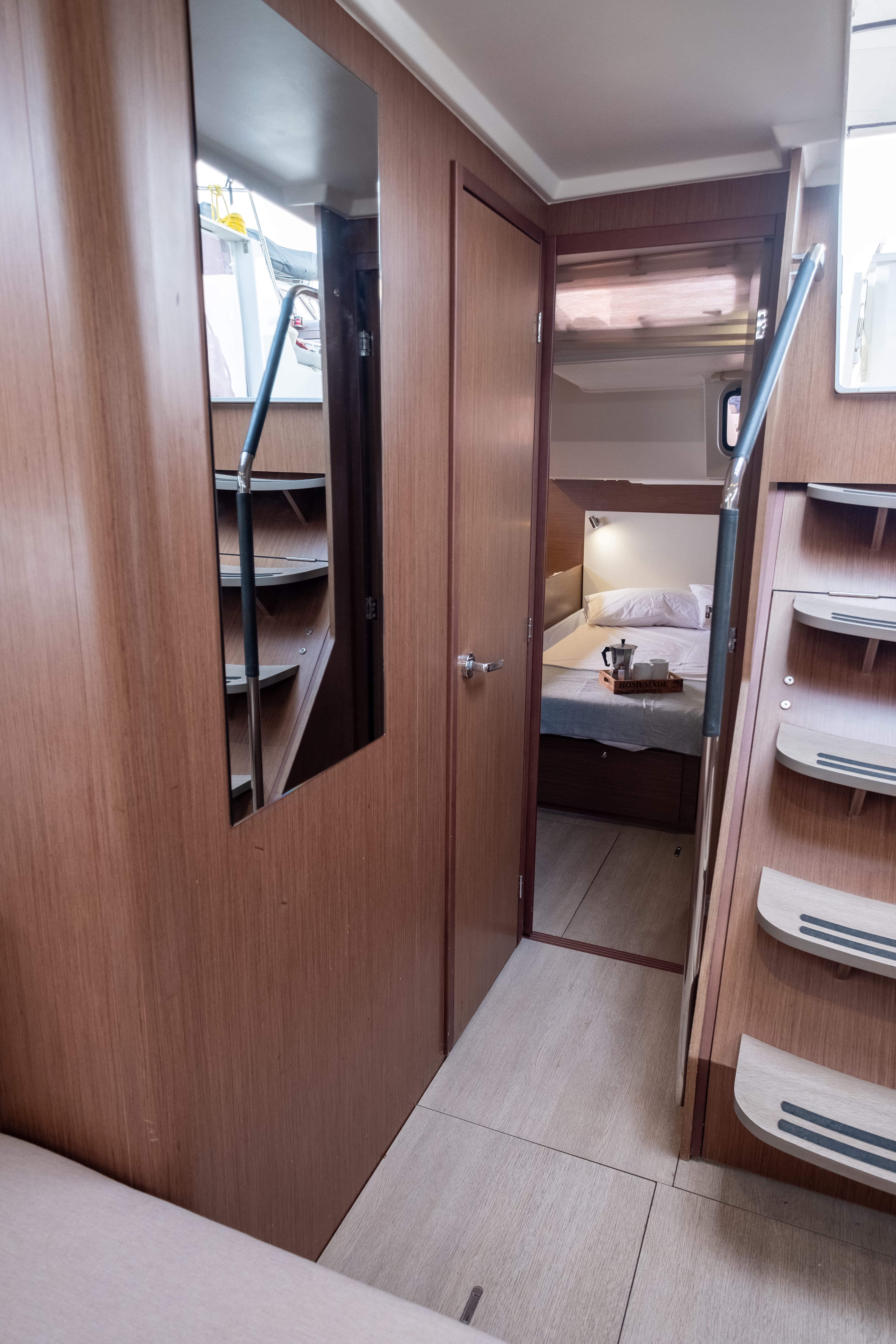 Oceanis 51.1 - photo 14