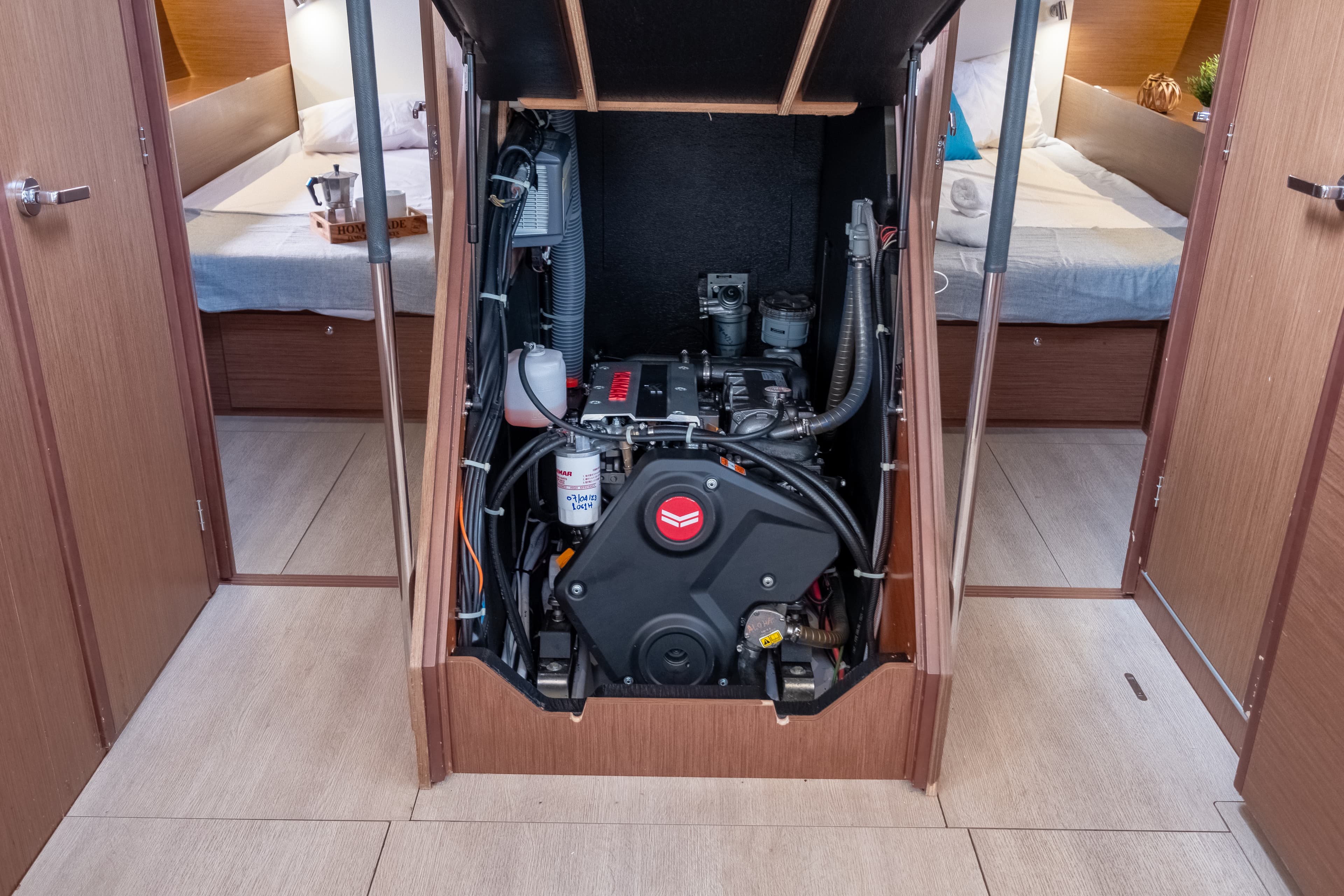 Oceanis 51.1 - photo 19