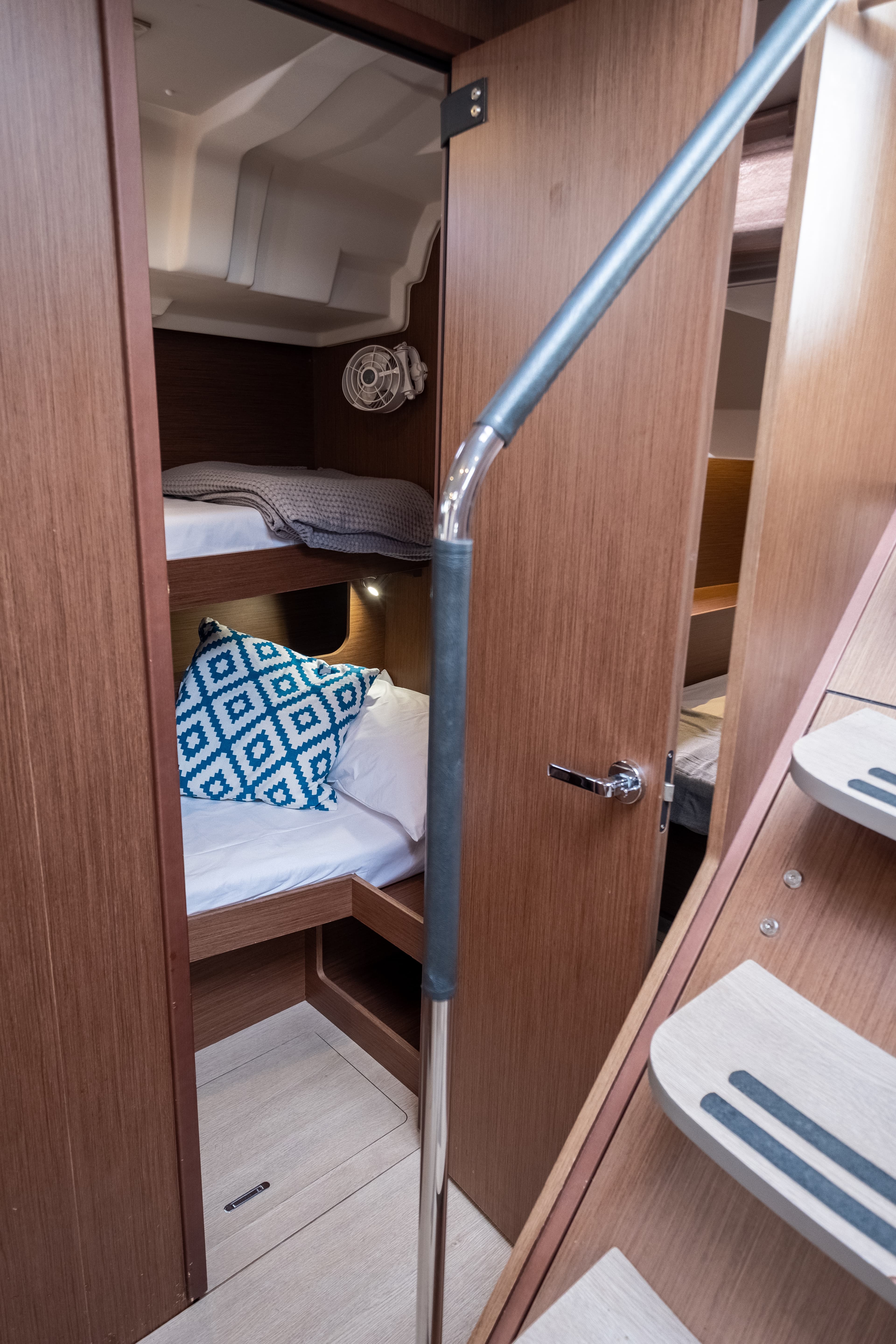 Oceanis 51.1 - photo 37