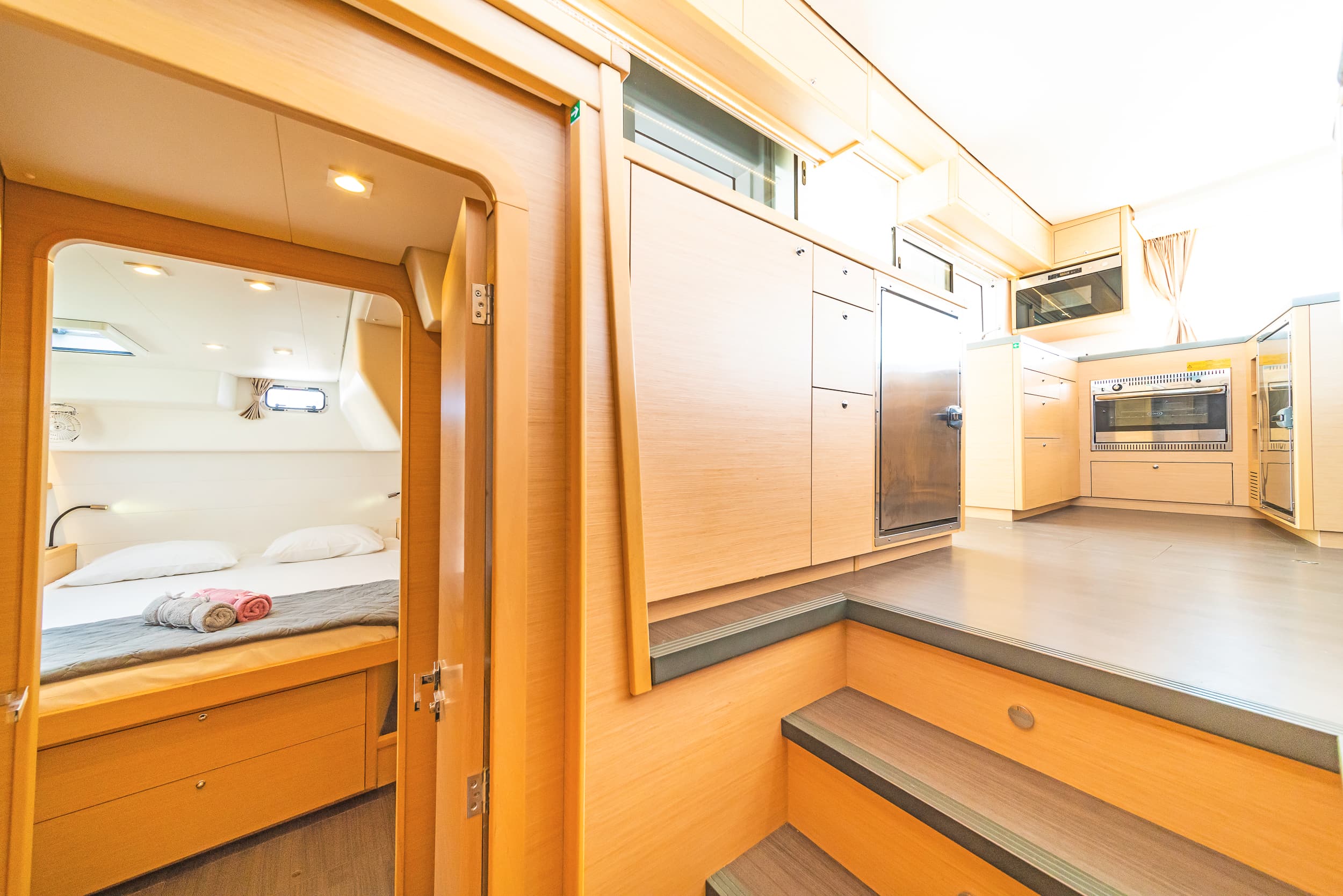 Lagoon 450 Fly - photo 9