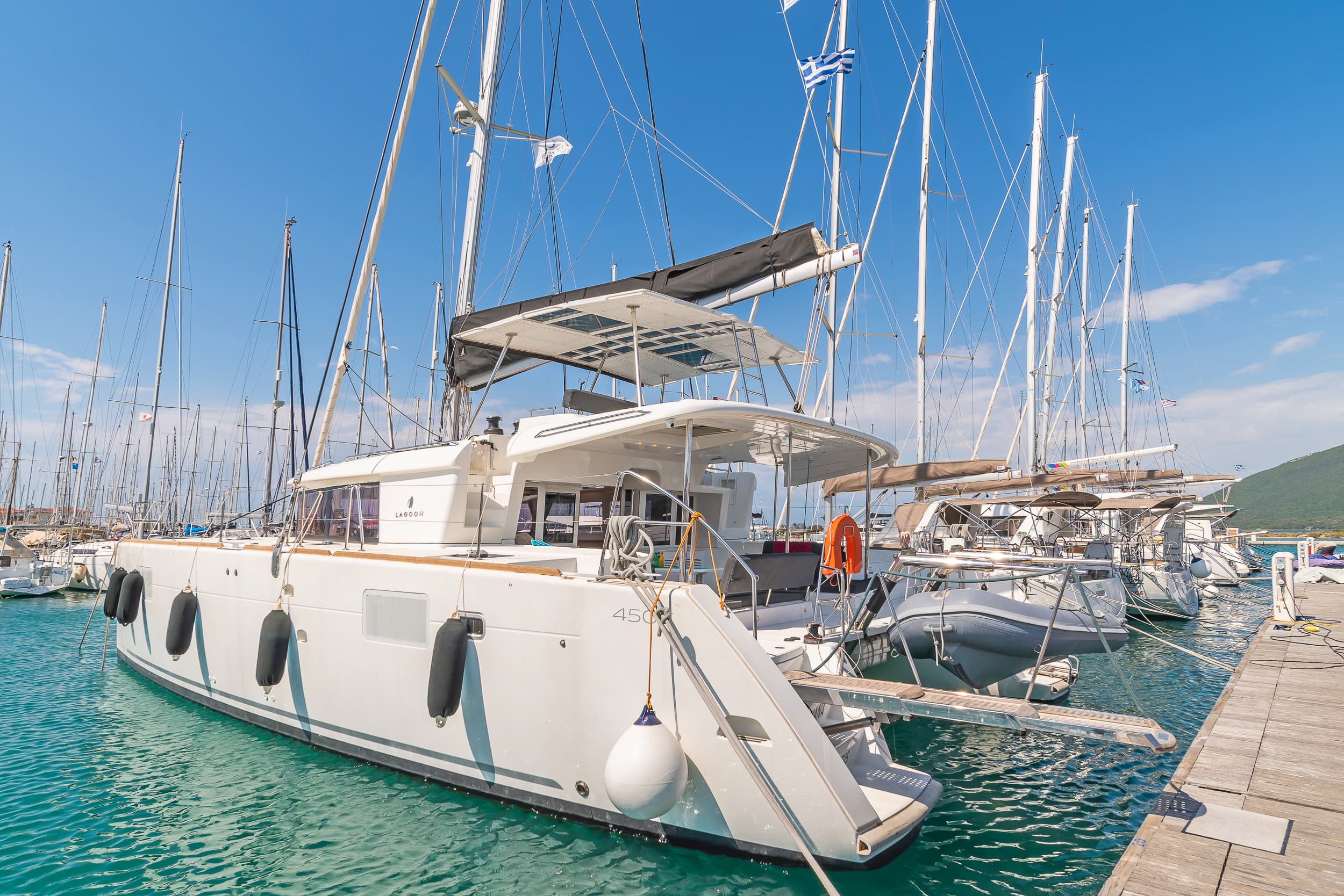 Lagoon 450 Fly - photo 15