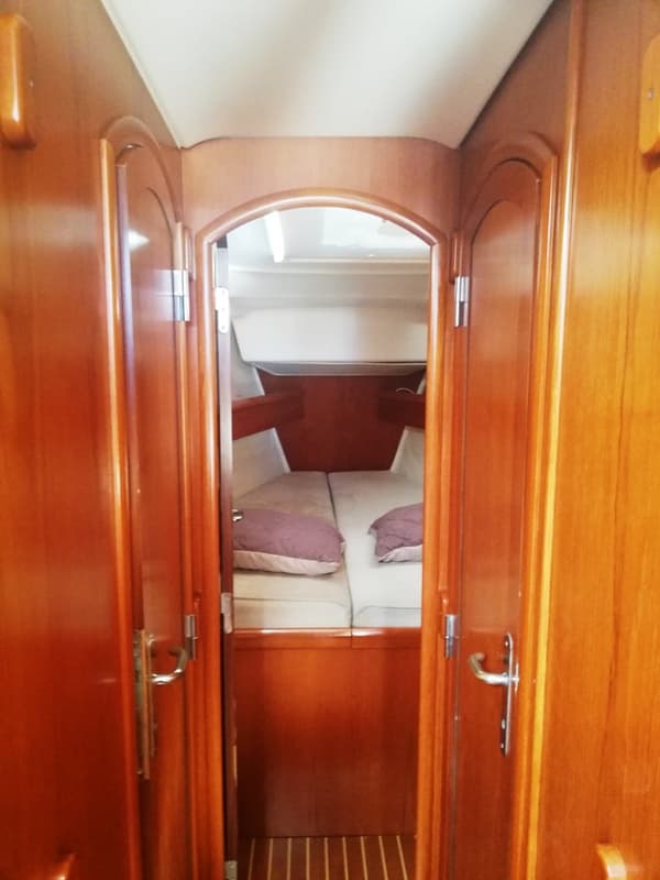 Sun Odyssey 43  - photo 8