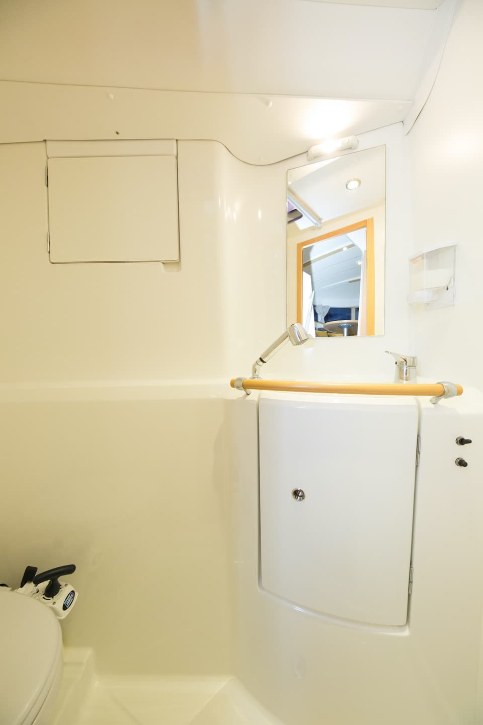 Lagoon 380 - photo 5