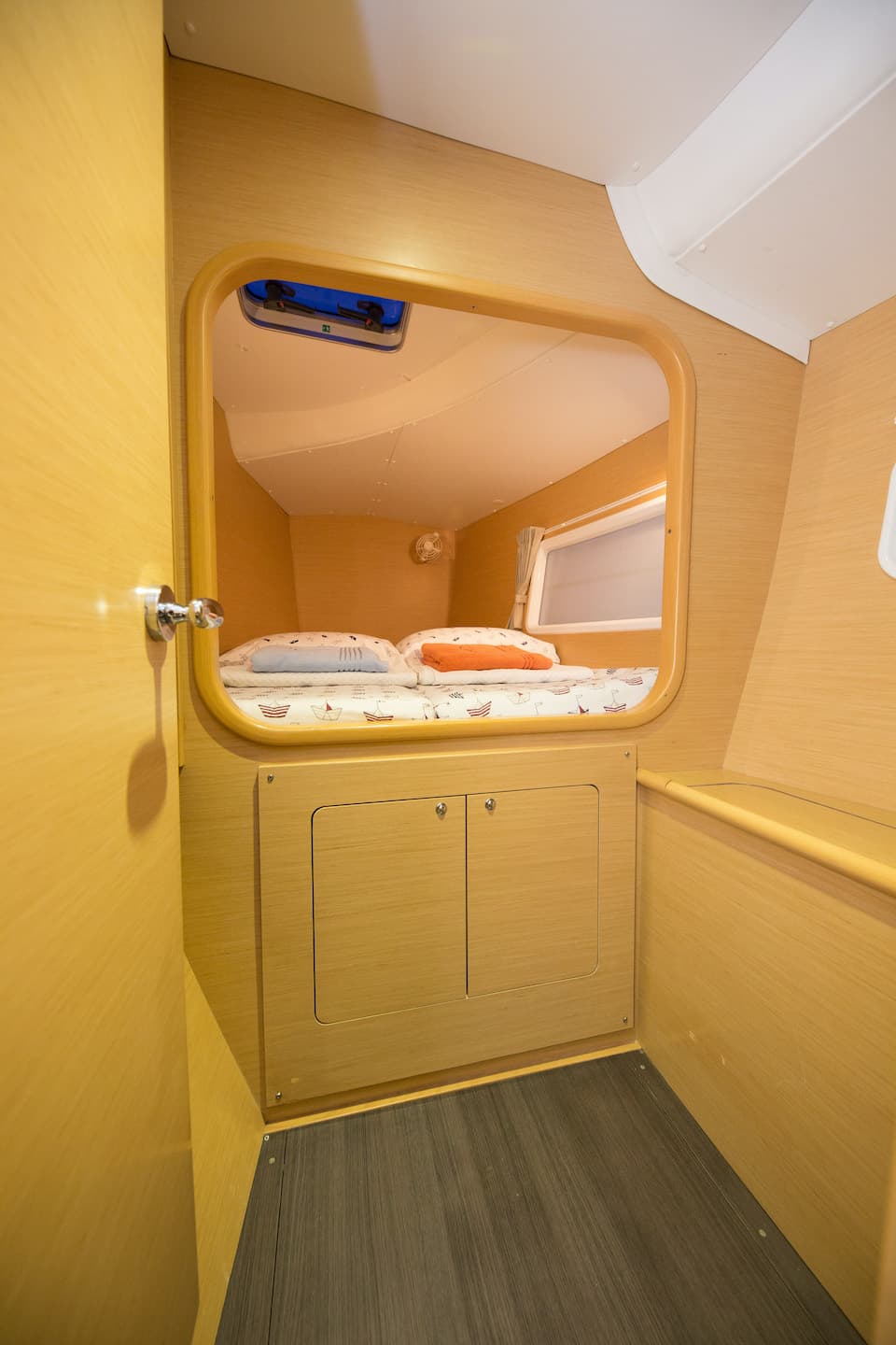 Lagoon 380 - photo 6