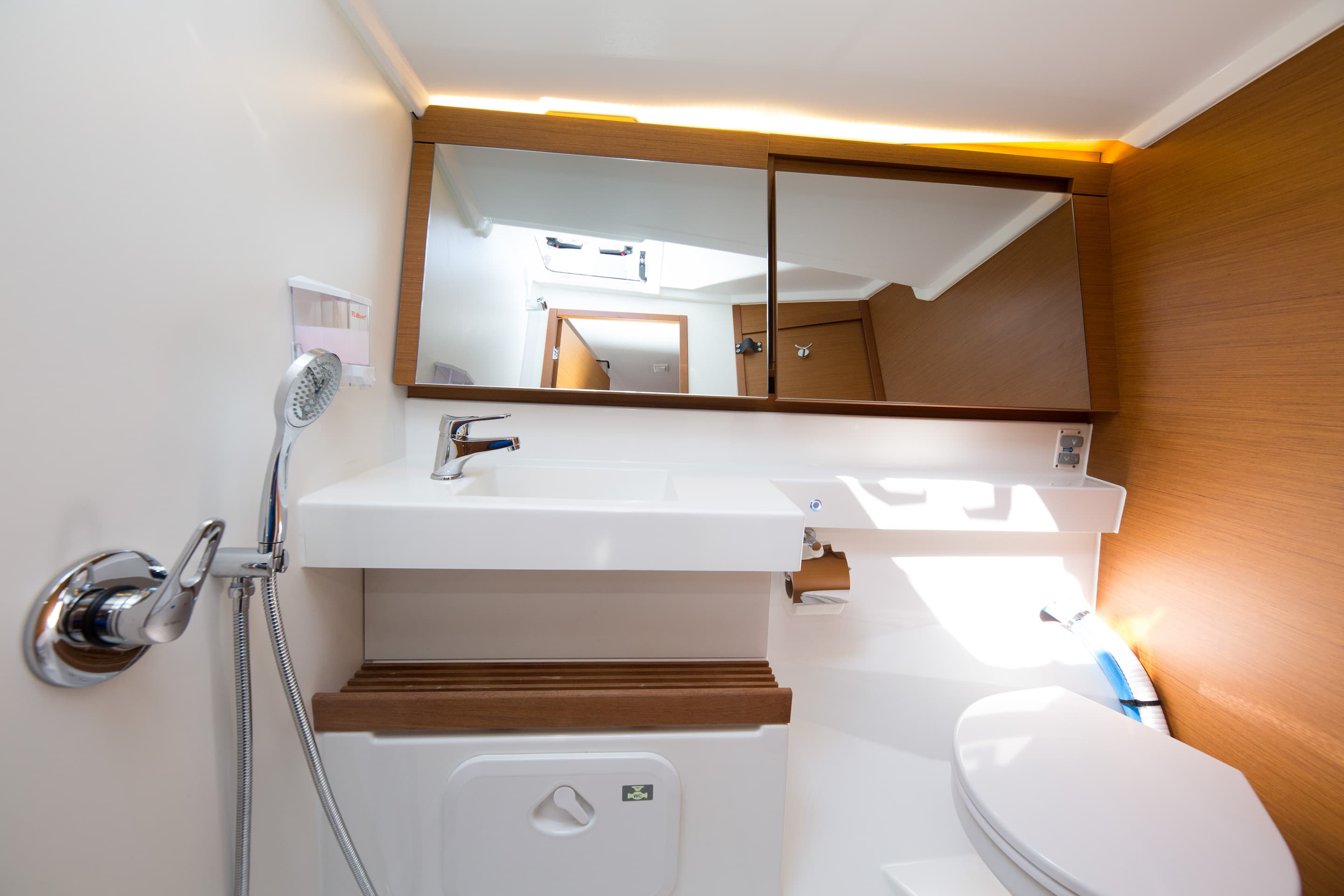 Sun Odyssey 440 - photo 9