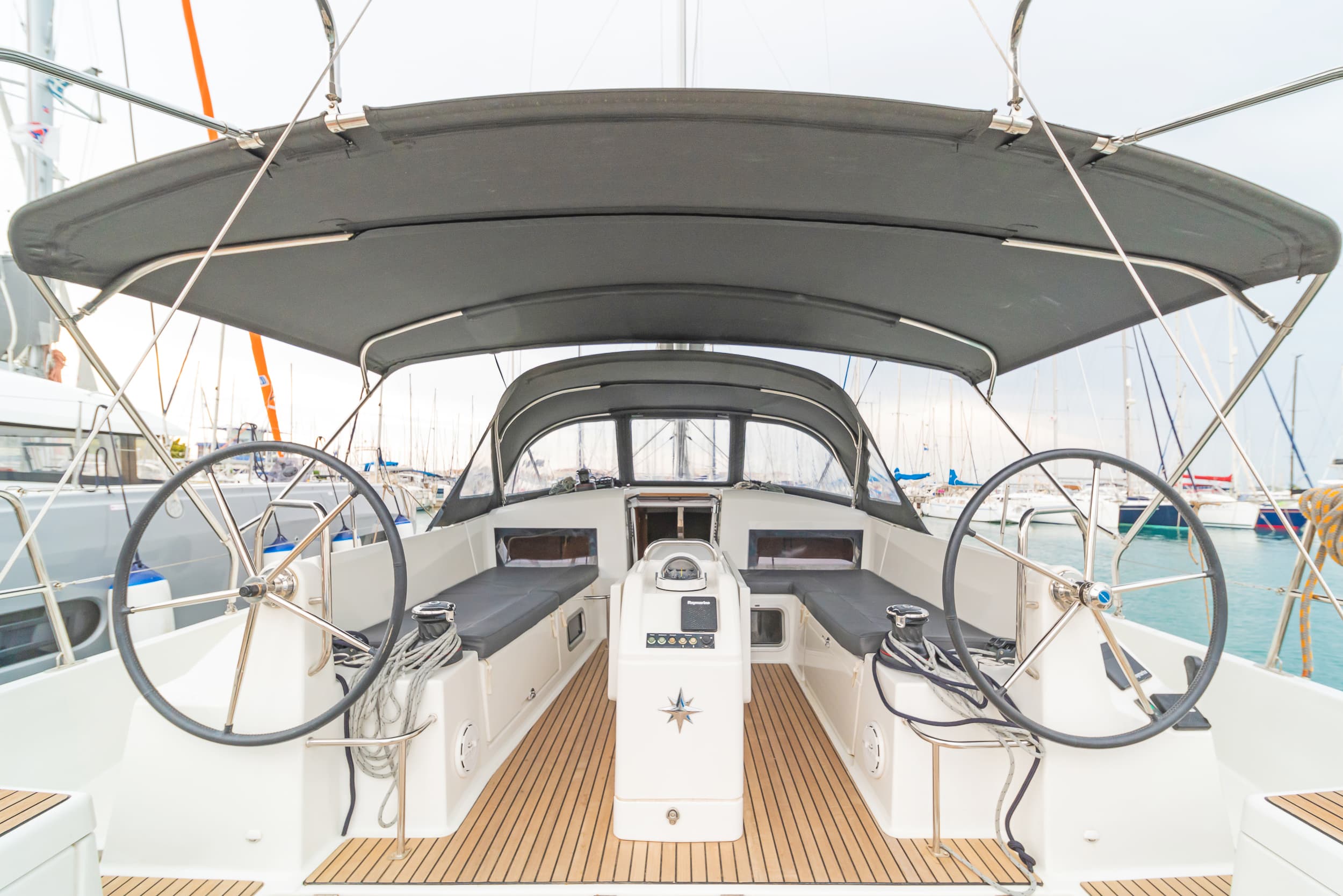 Sun Odyssey 440 - photo 6