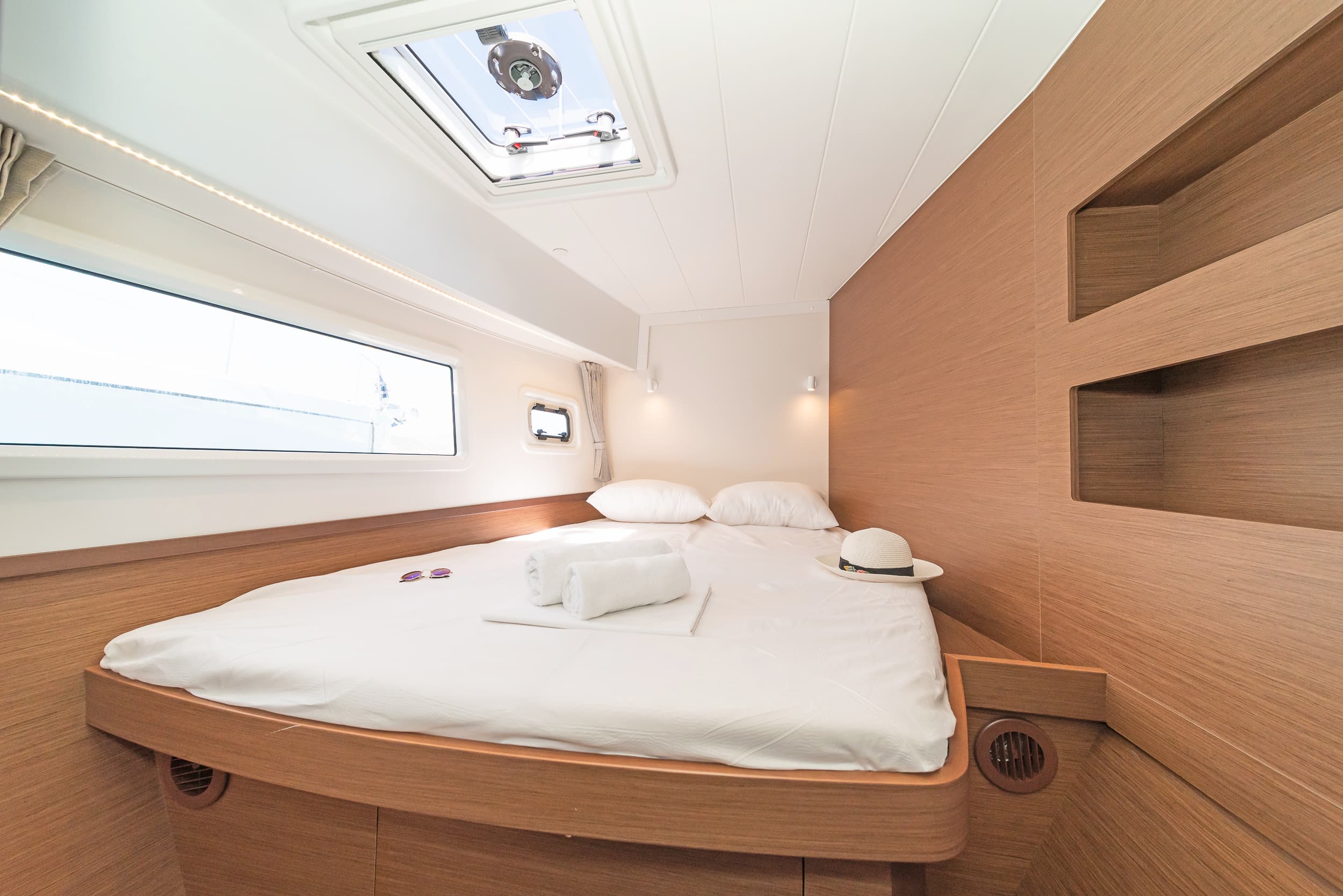 Lagoon 42 - photo 16