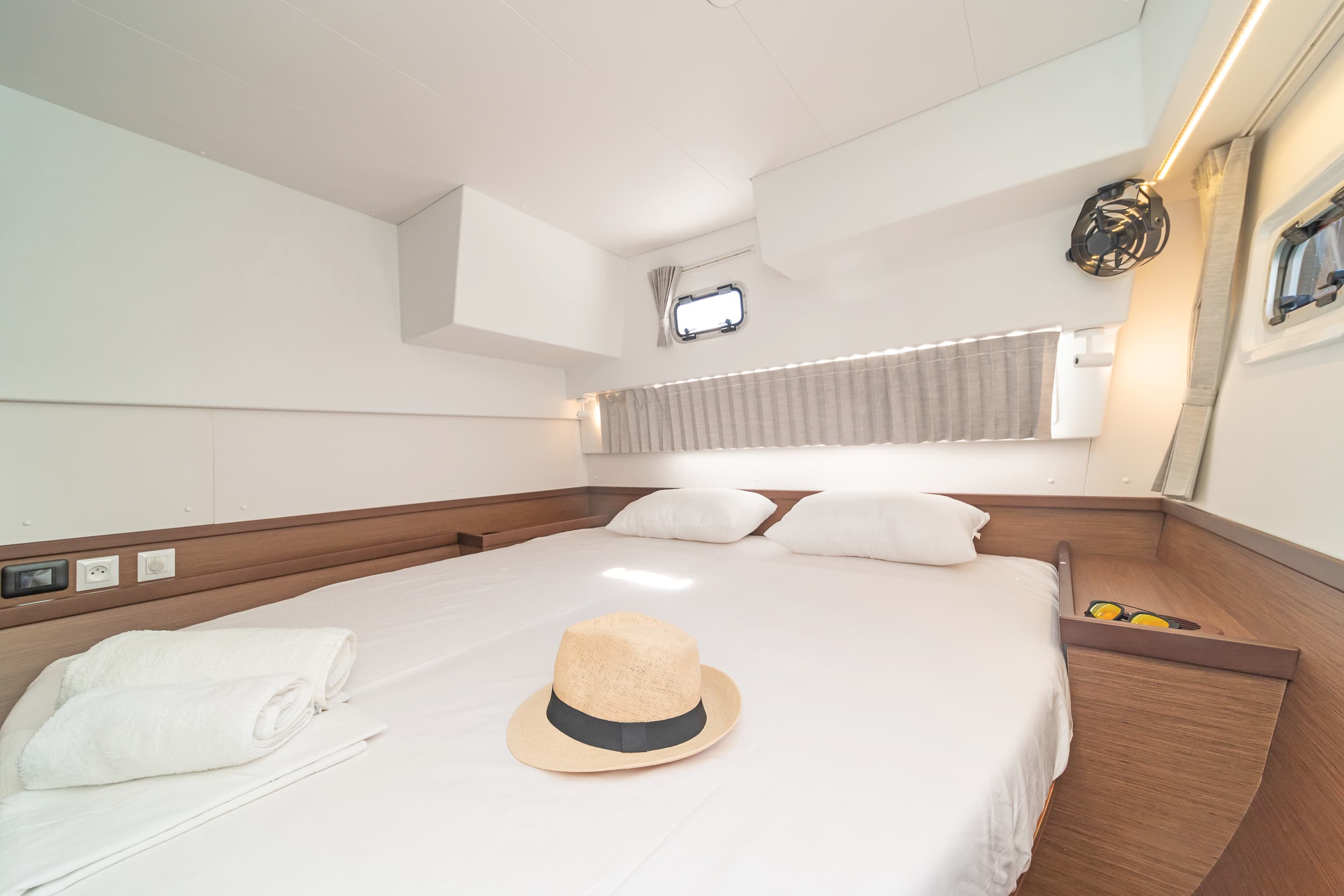 Lagoon 42 - photo 14