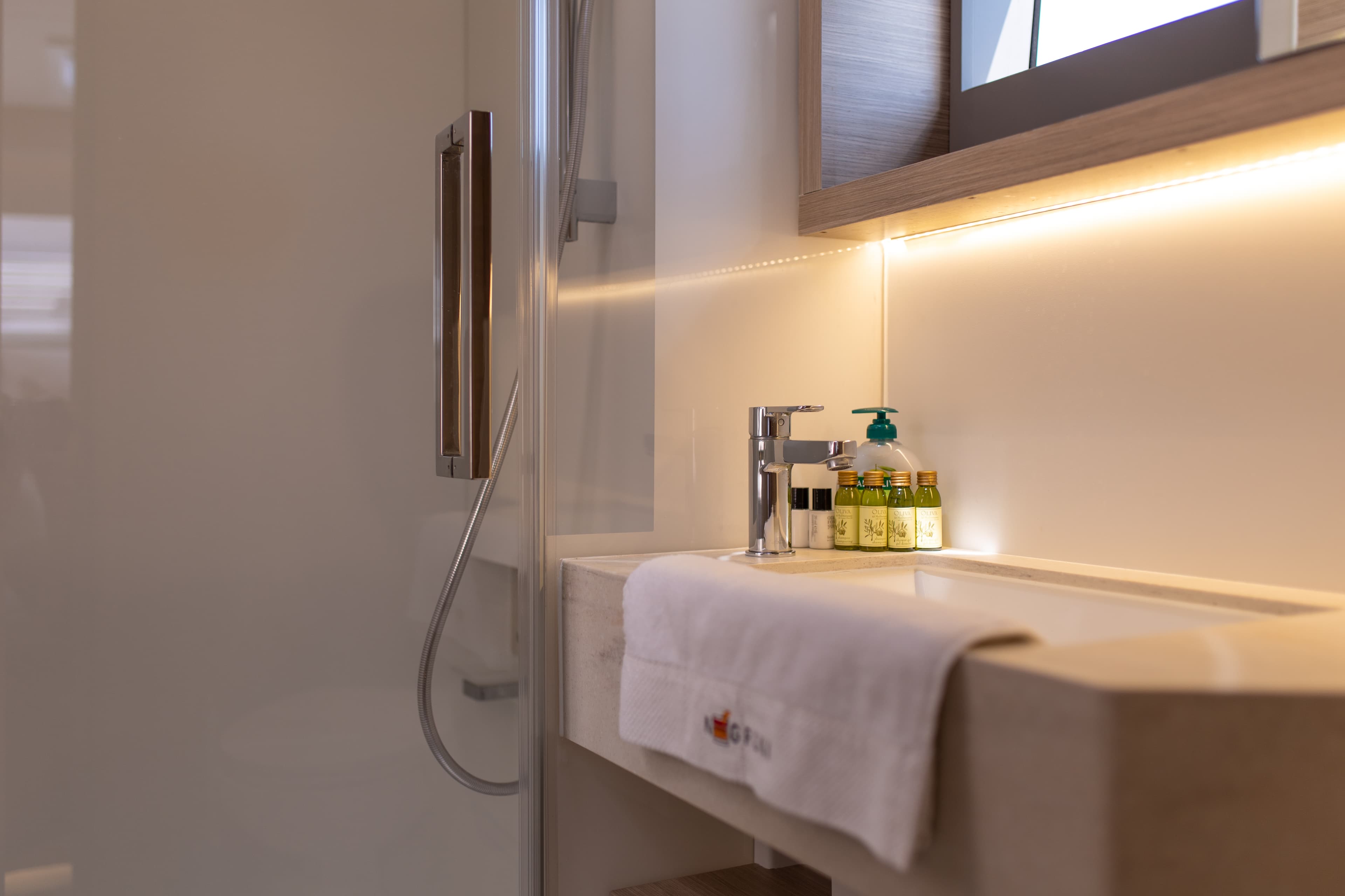 Lagoon 51 - photo 20