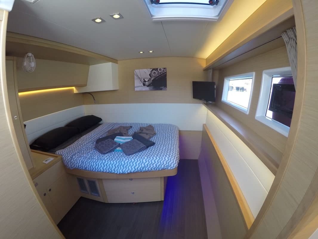 Lagoon 52F - photo 15