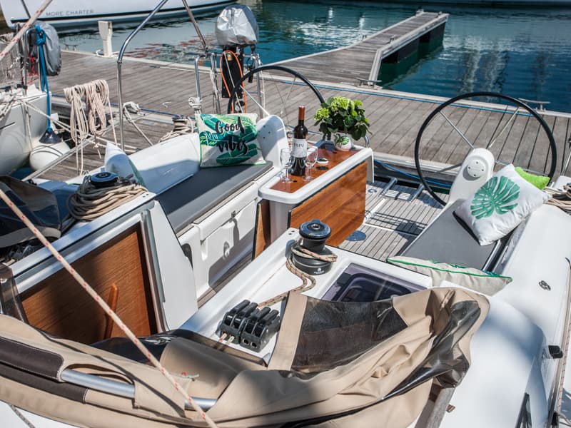 Dufour 350 Grand Large - photo 18