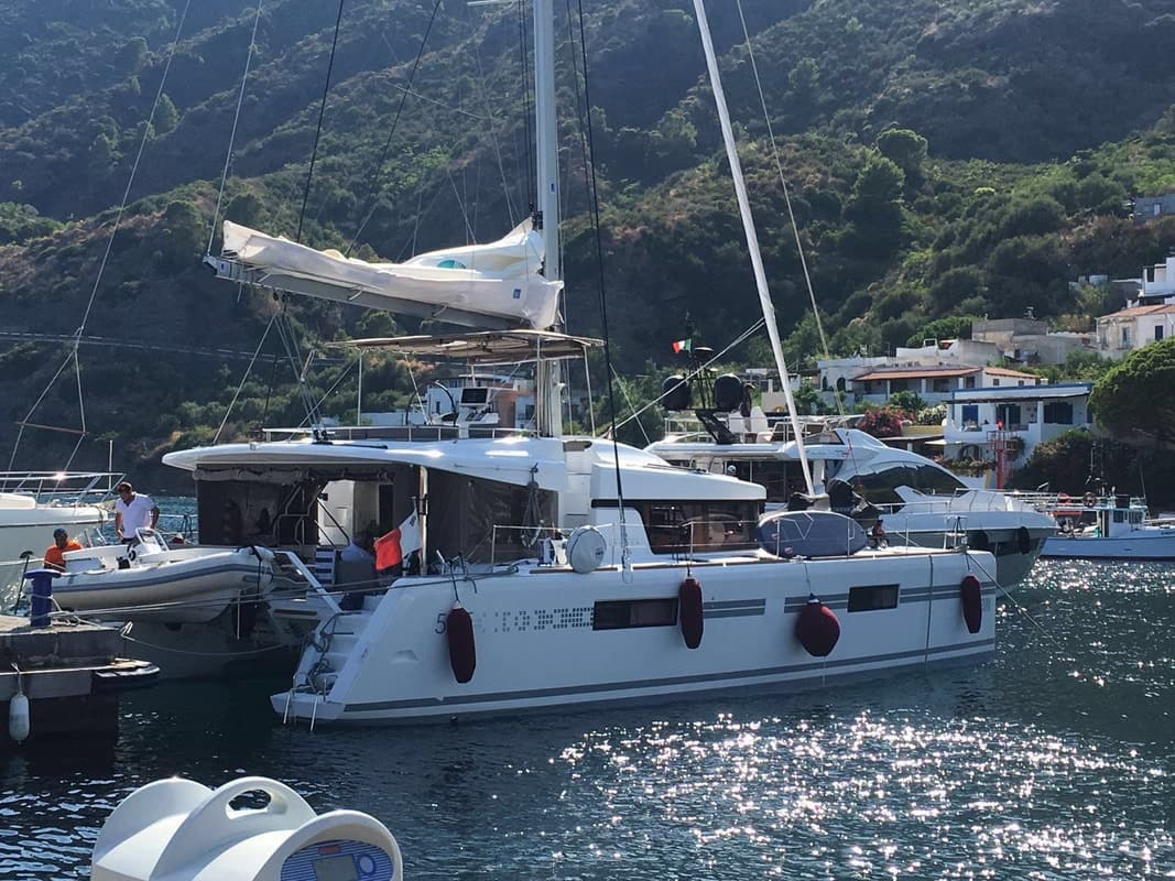 Lagoon 52F - photo 5