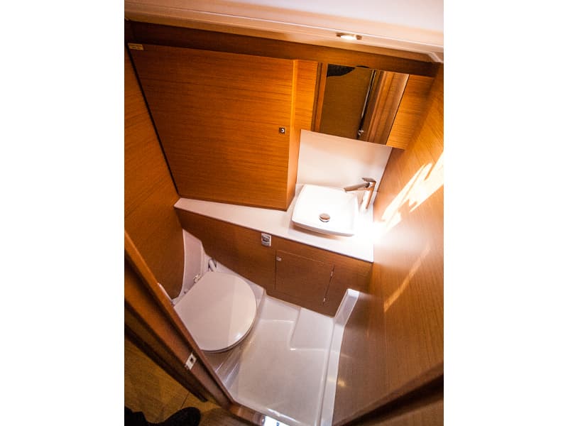 Dufour 460 Grand Large - photo 12