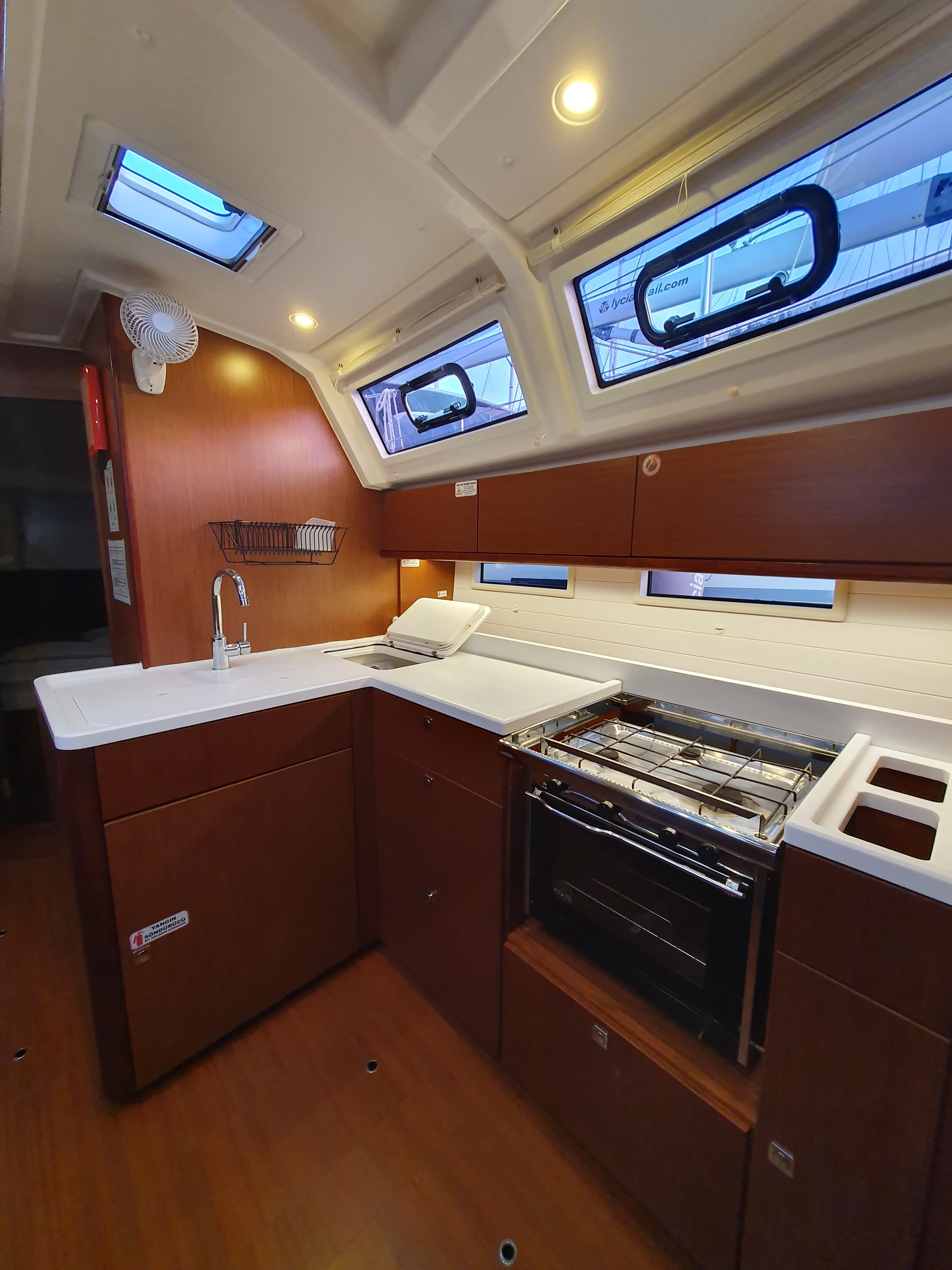 Bavaria 46 Cruiser - photo 12