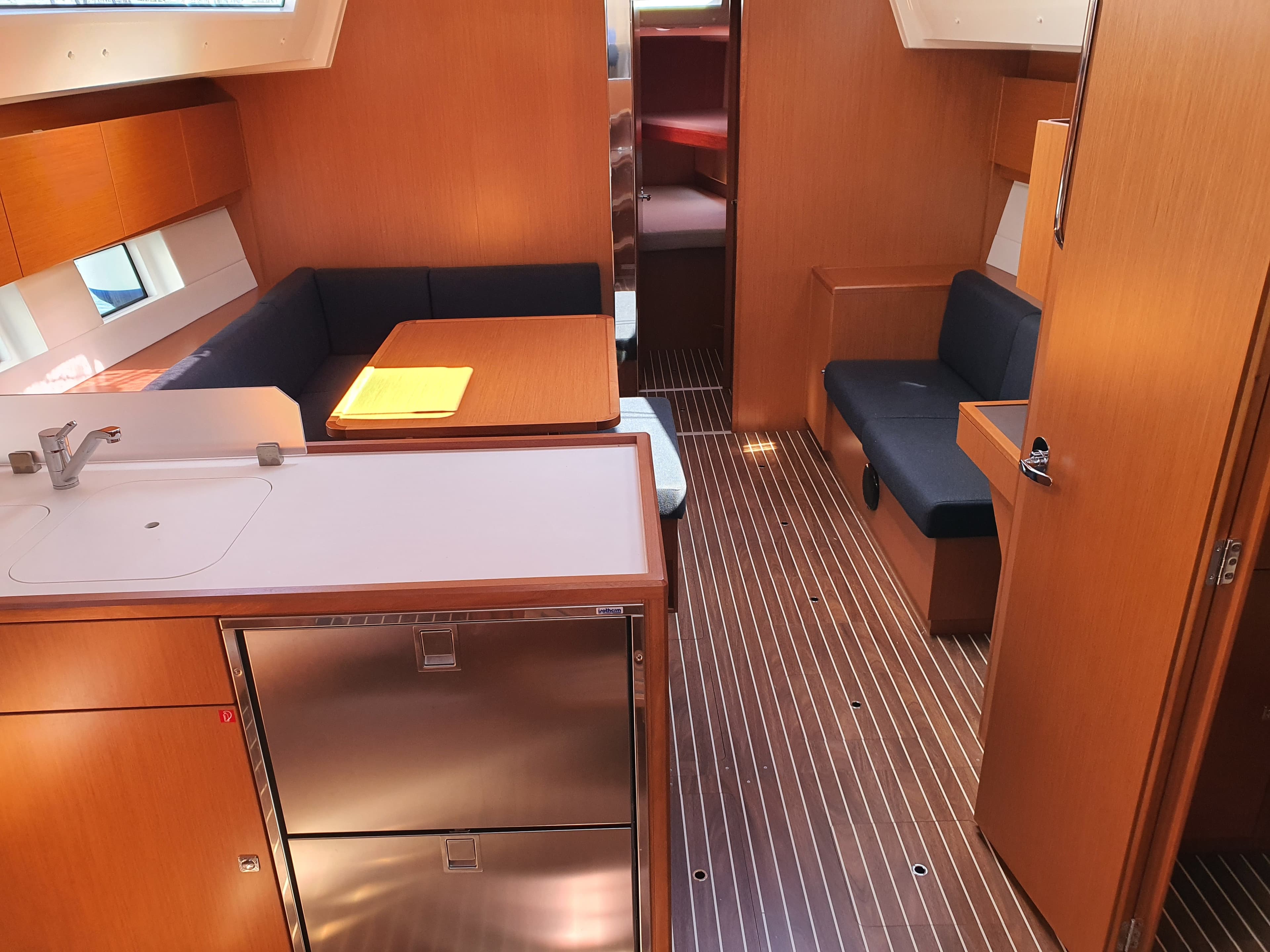 Bavaria C45 - photo 9