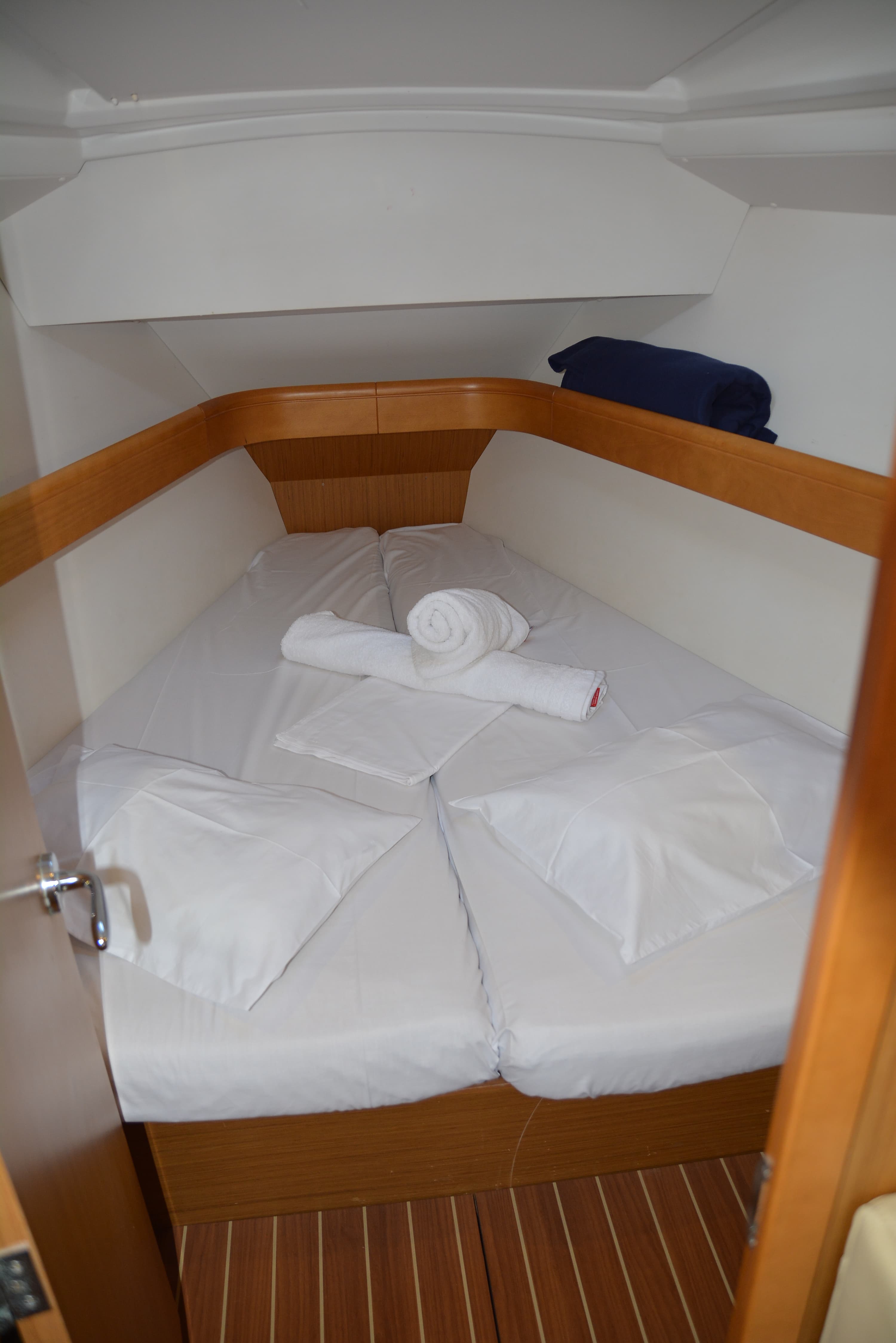 Sun Odyssey 36i - photo 28