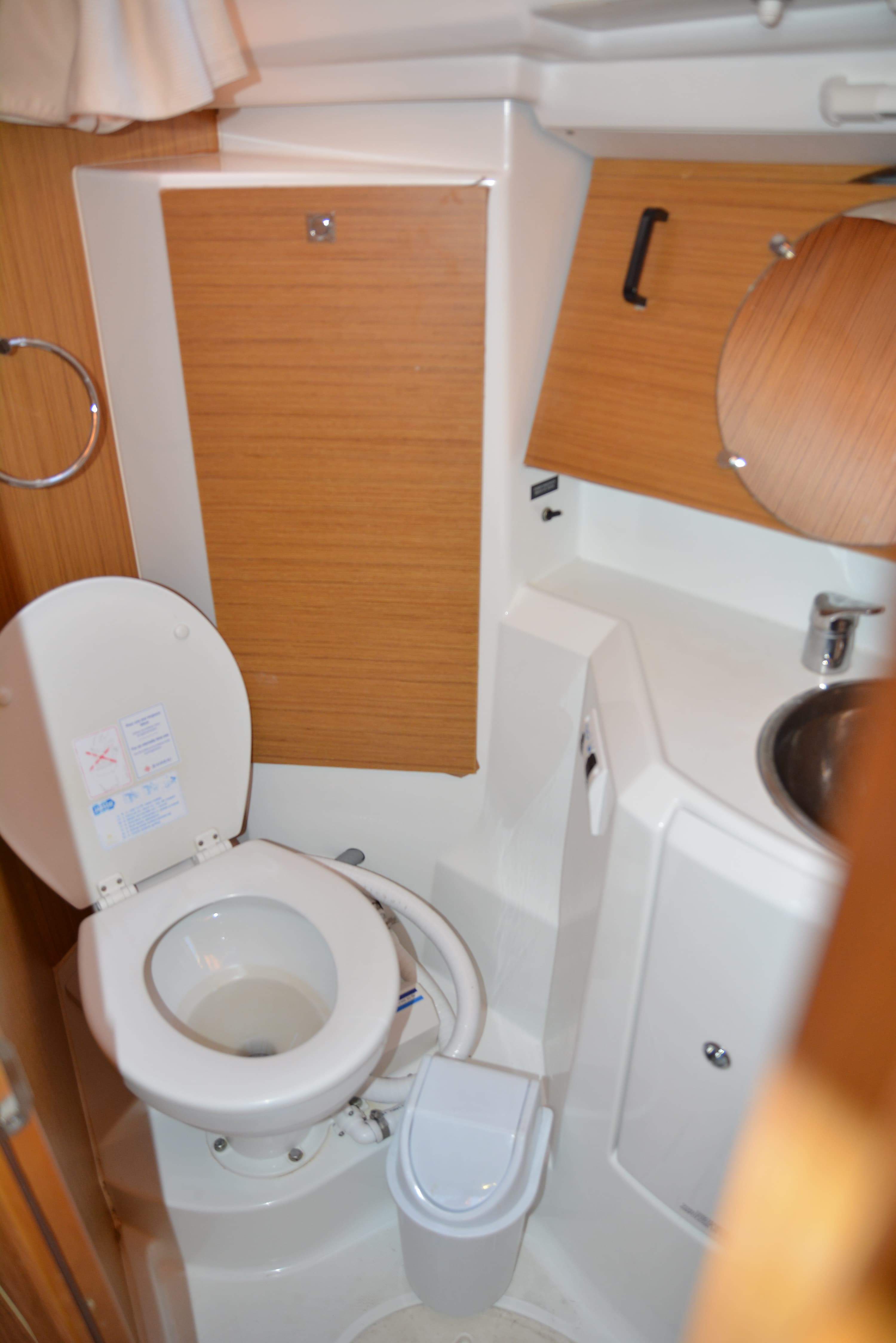 Sun Odyssey 36i - photo 10