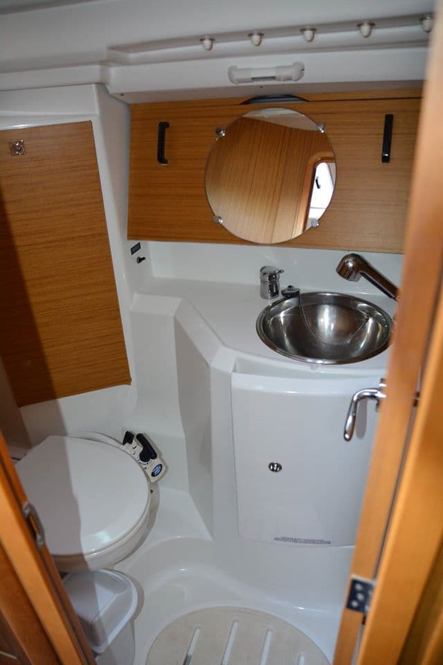 Sun Odyssey 36i - photo 4