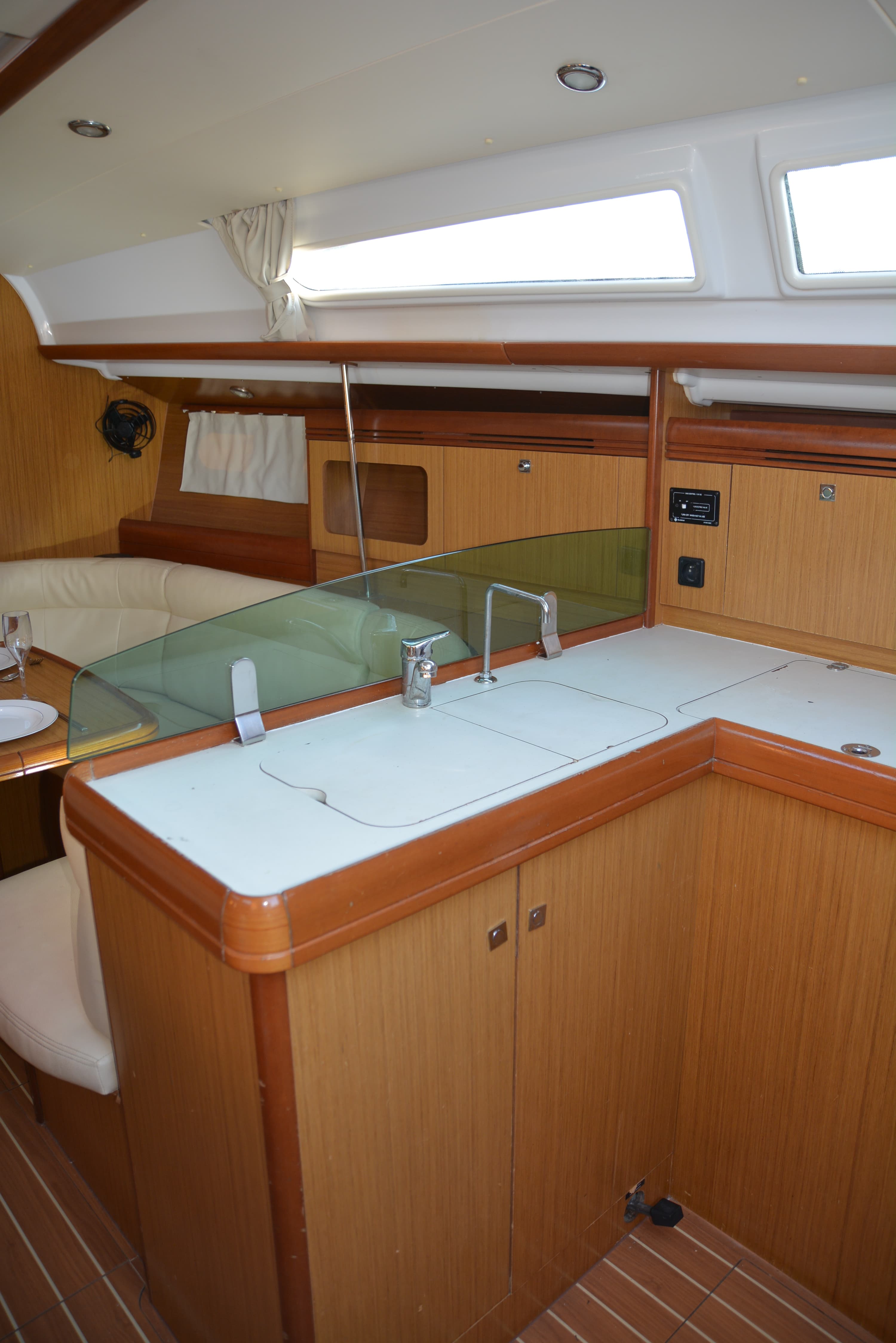 Sun Odyssey 36i - photo 43