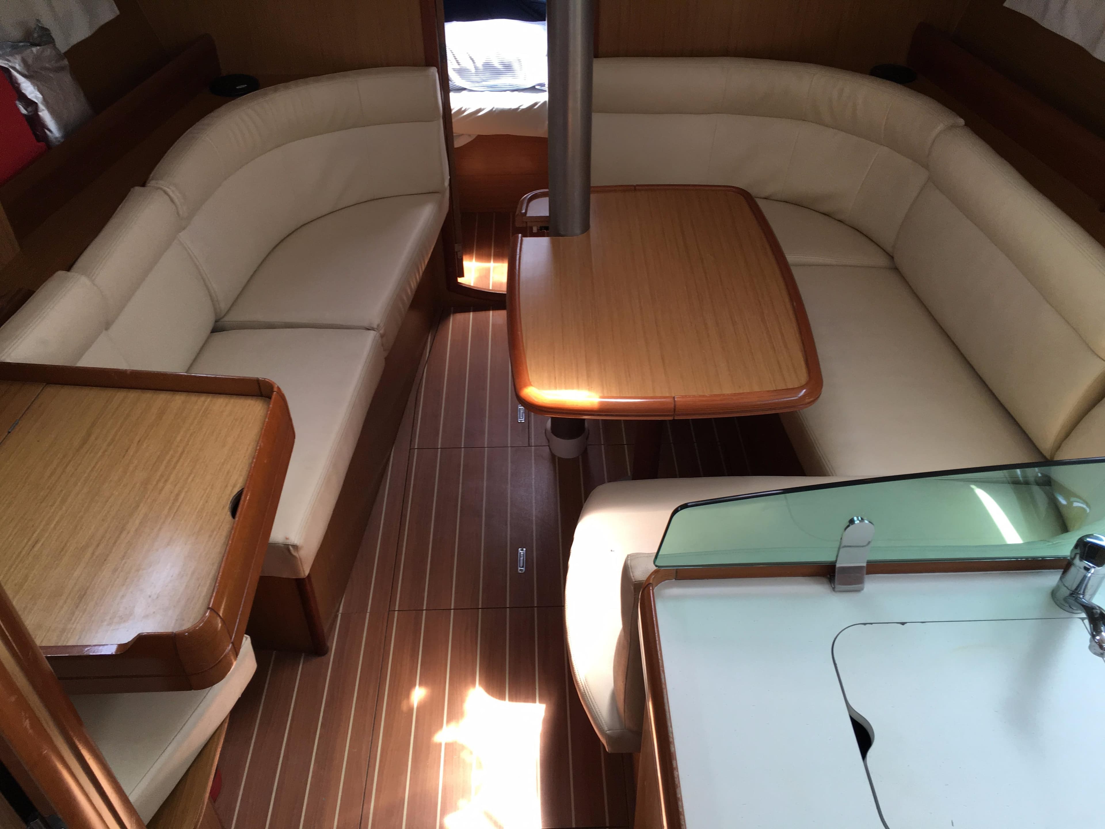 Sun Odyssey 36i - photo 22