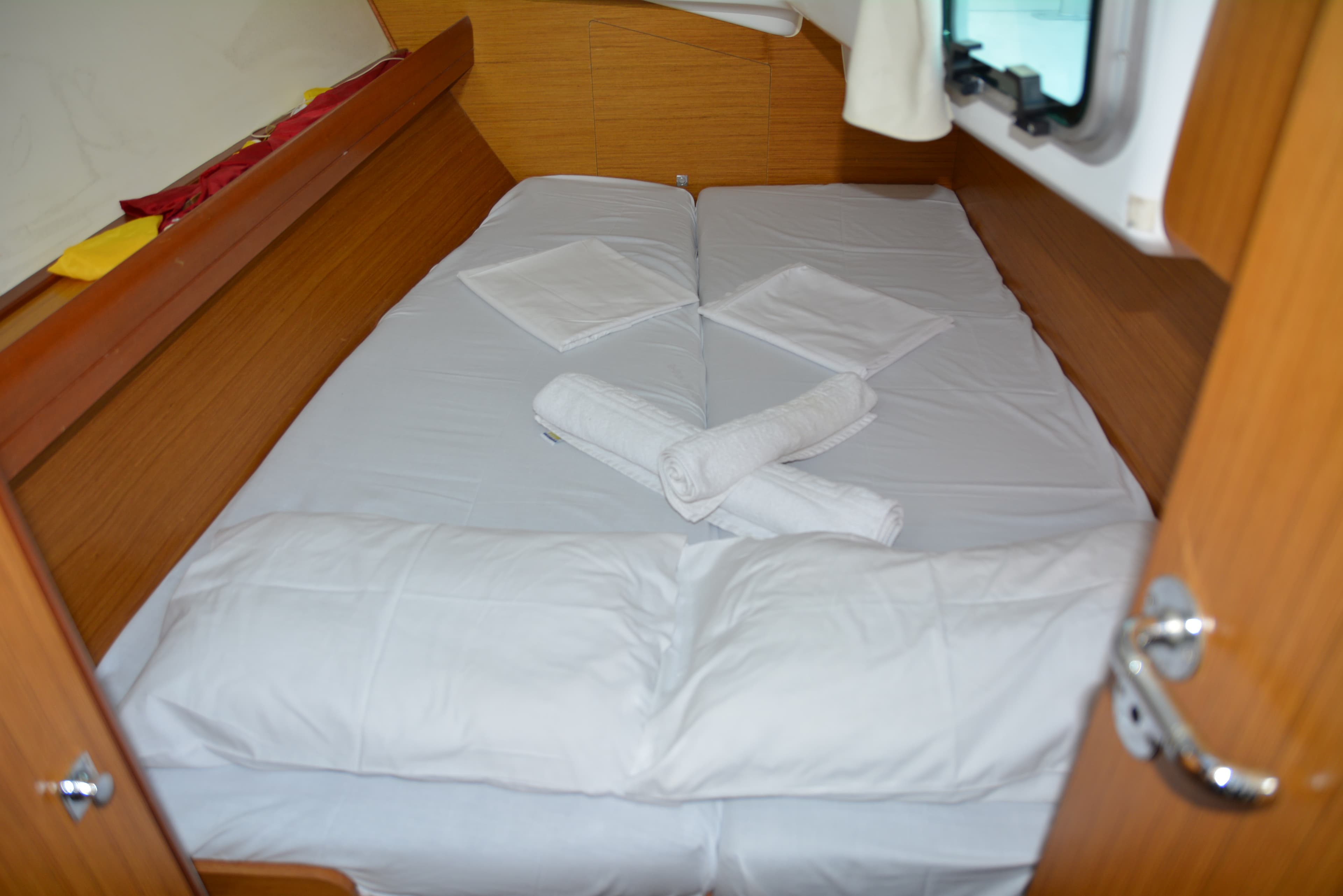 Sun Odyssey 36i - photo 24