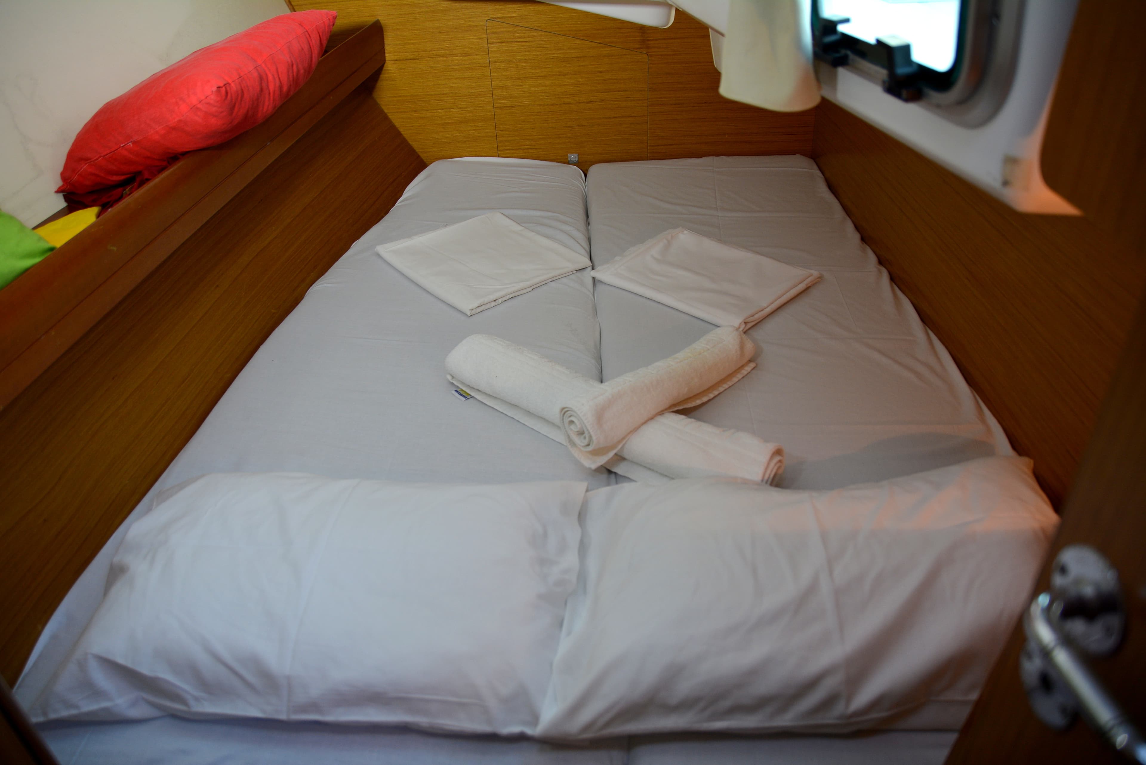 Sun Odyssey 36i - photo 12