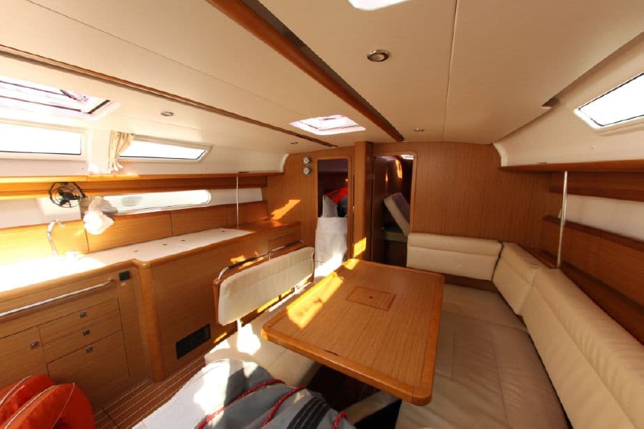 Sun Odyssey 44 i - photo 32