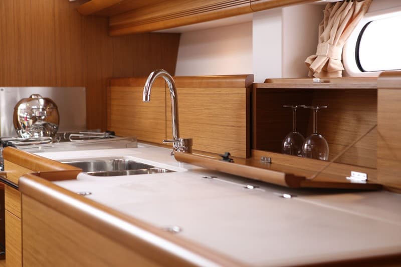 Sun Odyssey 44 i - photo 5