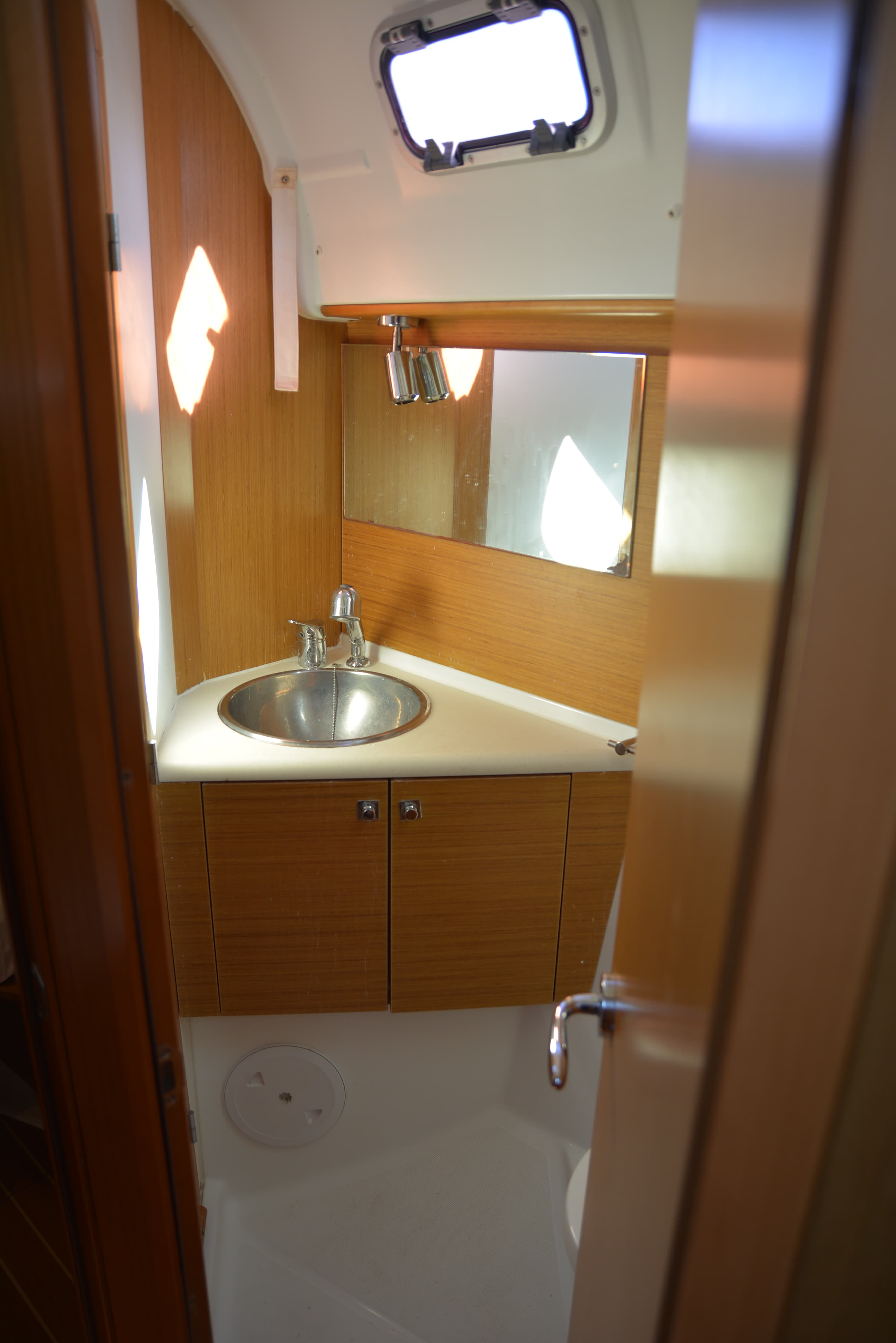 Sun Odyssey 44 i - photo 14