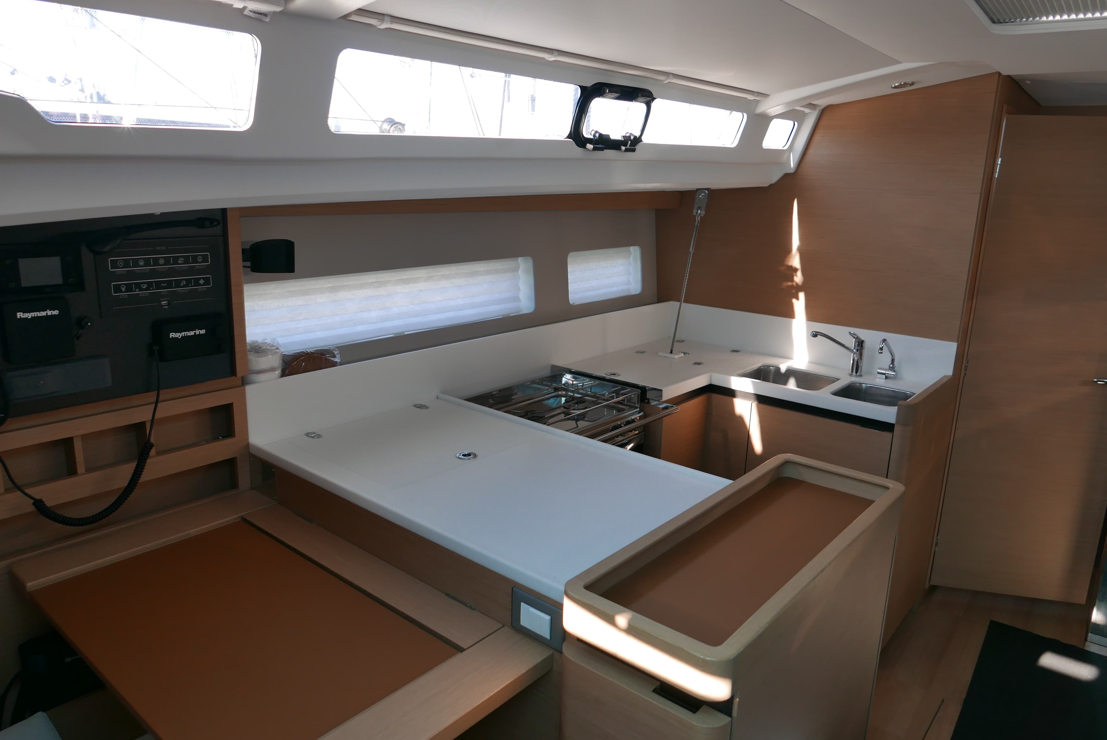 Sun Odyssey 440 - photo 12