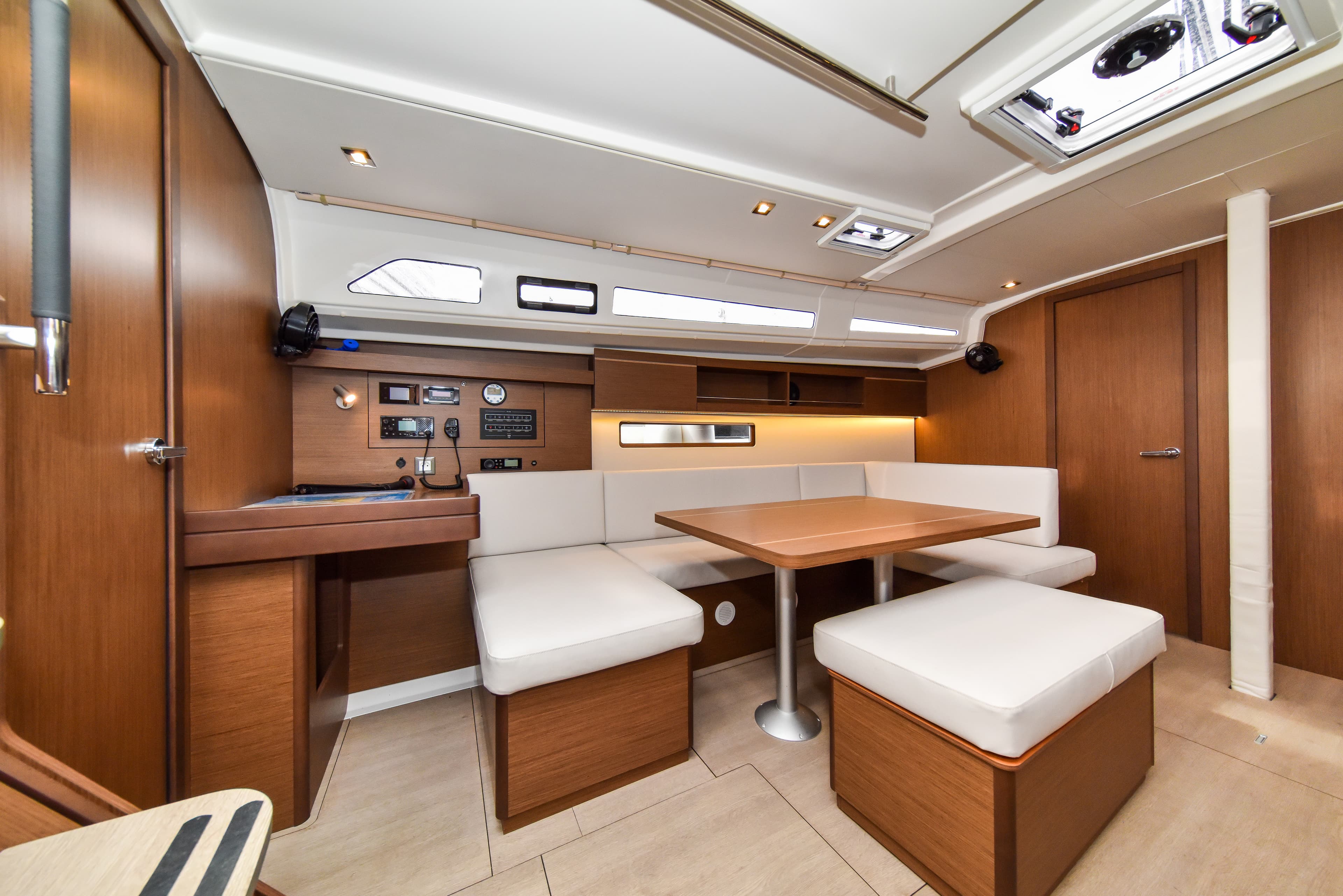 Oceanis 40.1 - photo 60