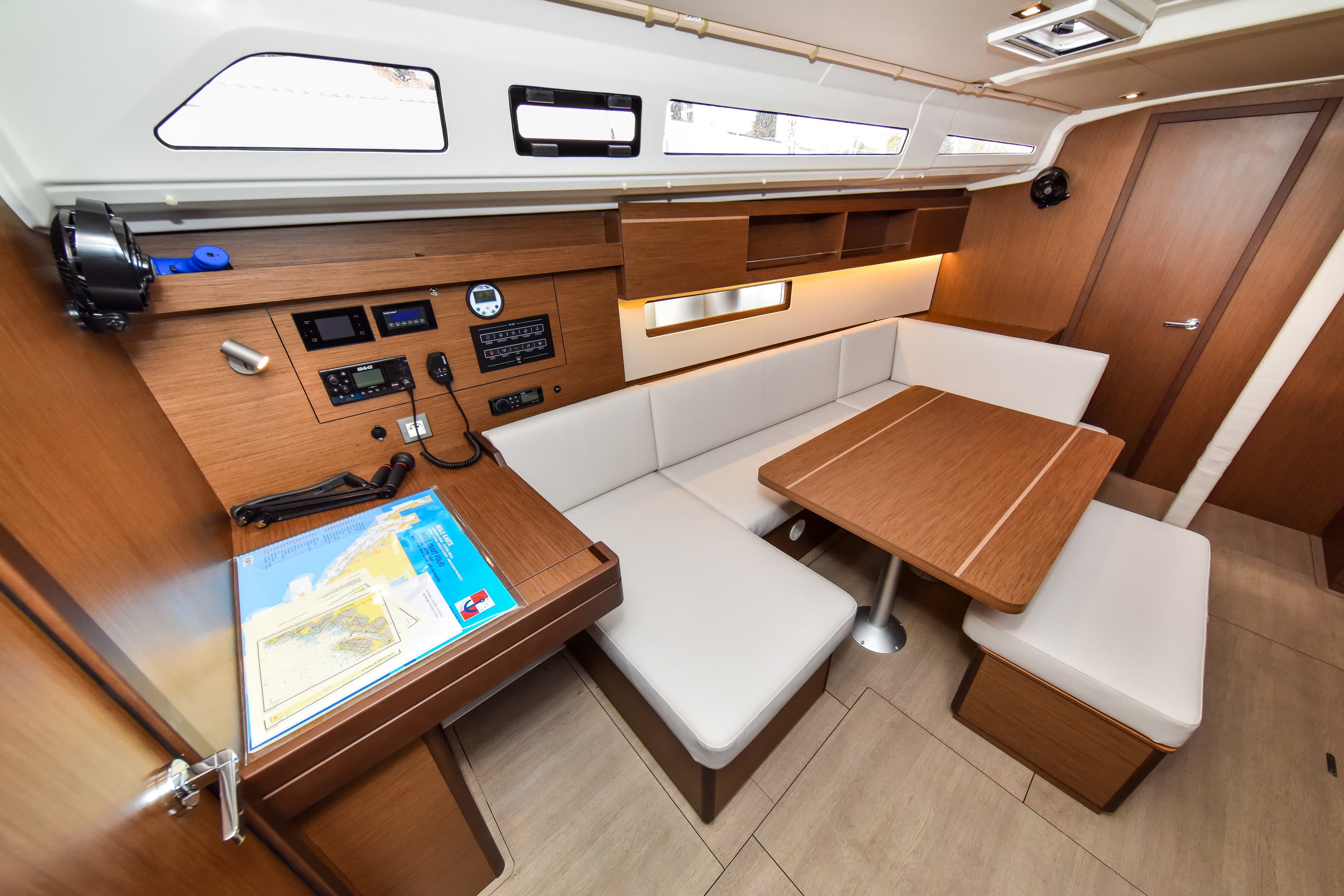 Oceanis 40.1 - photo 40