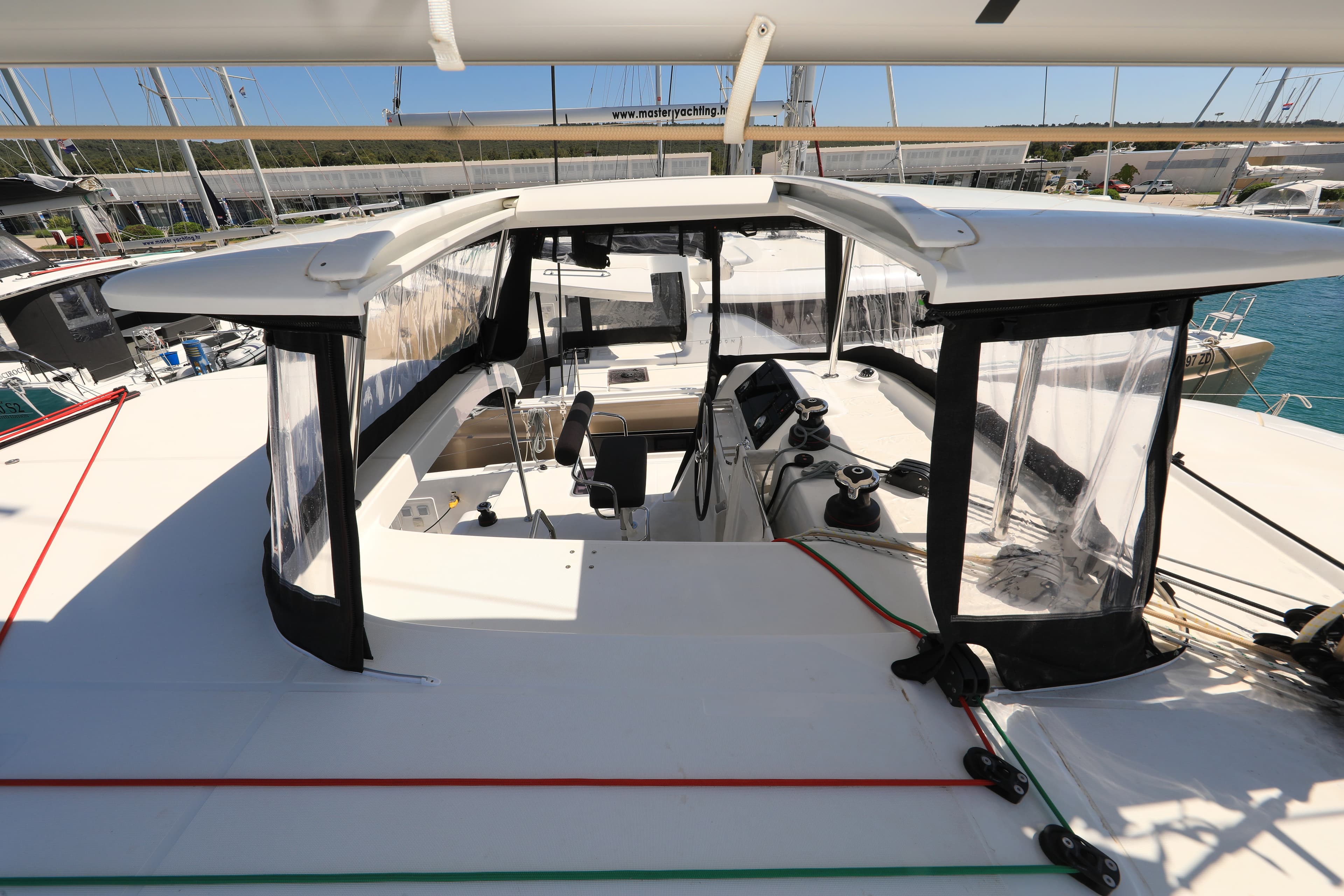 Lagoon 42 - photo 70