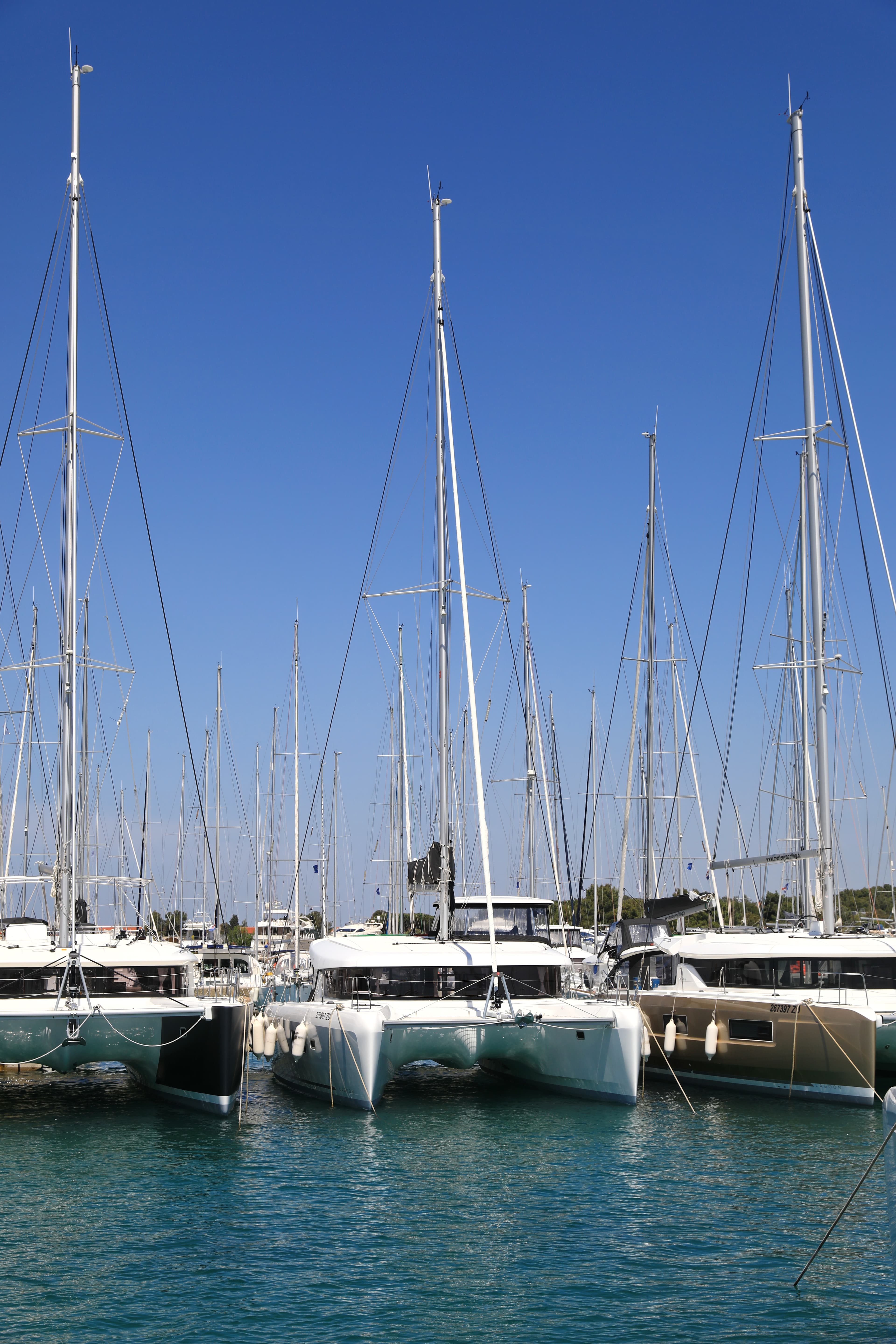 Lagoon 42 - photo 53