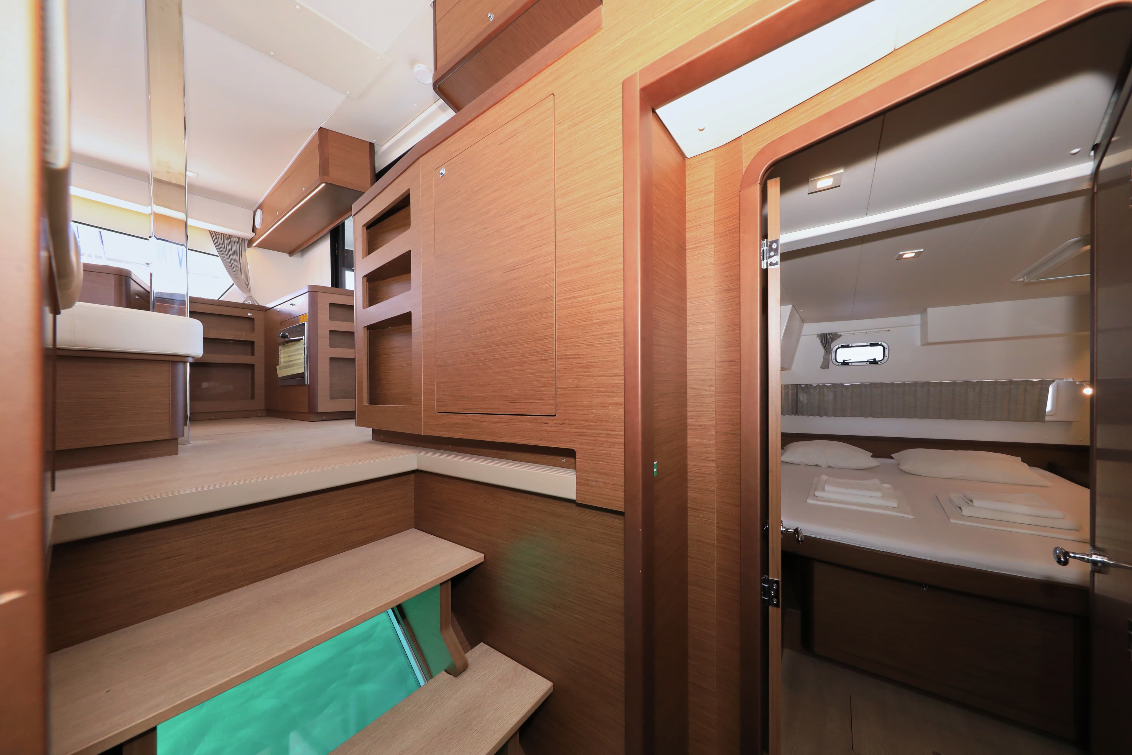 Lagoon 42 - photo 16