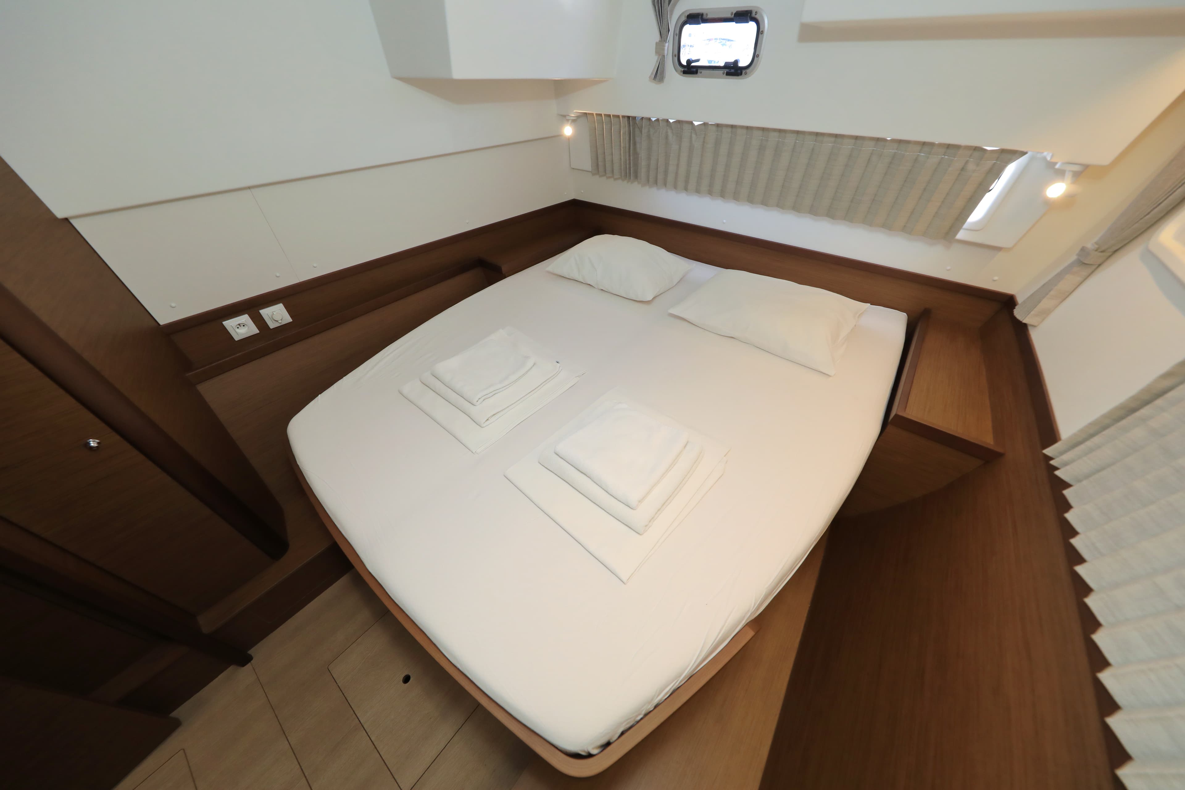 Lagoon 42 - photo 21