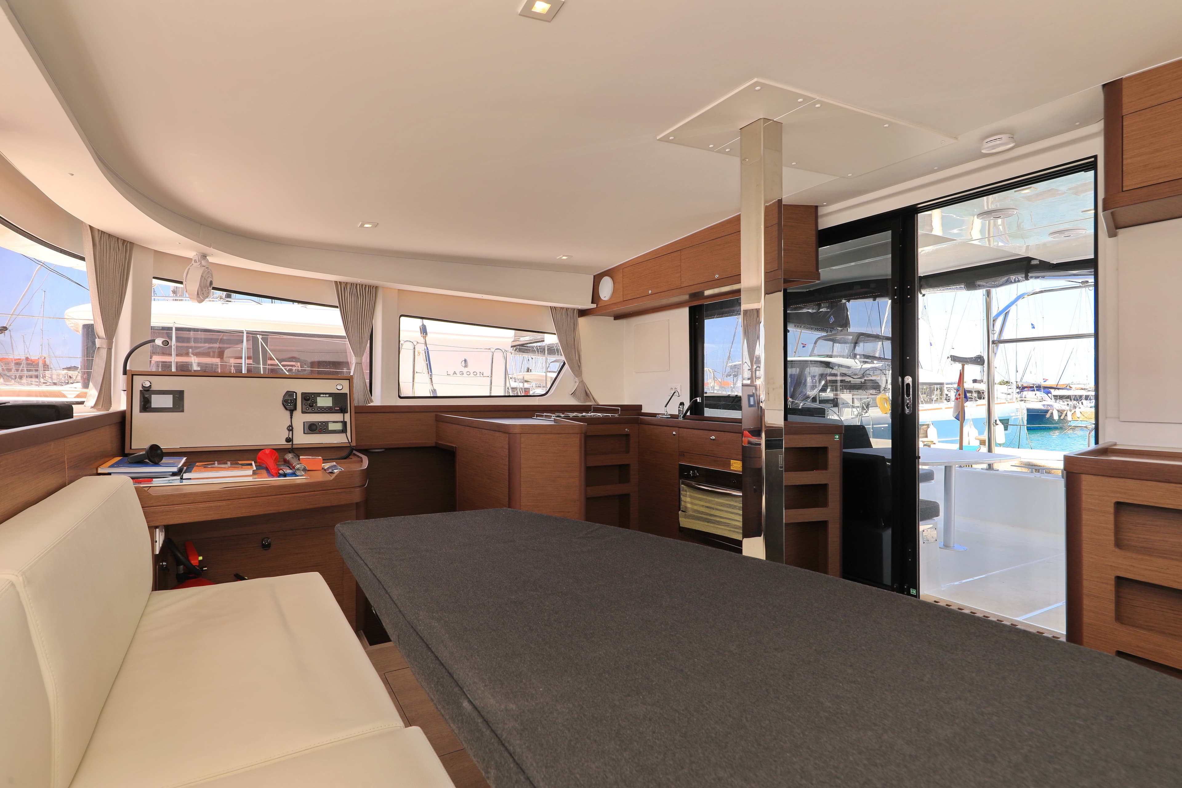 Lagoon 42 - photo 18