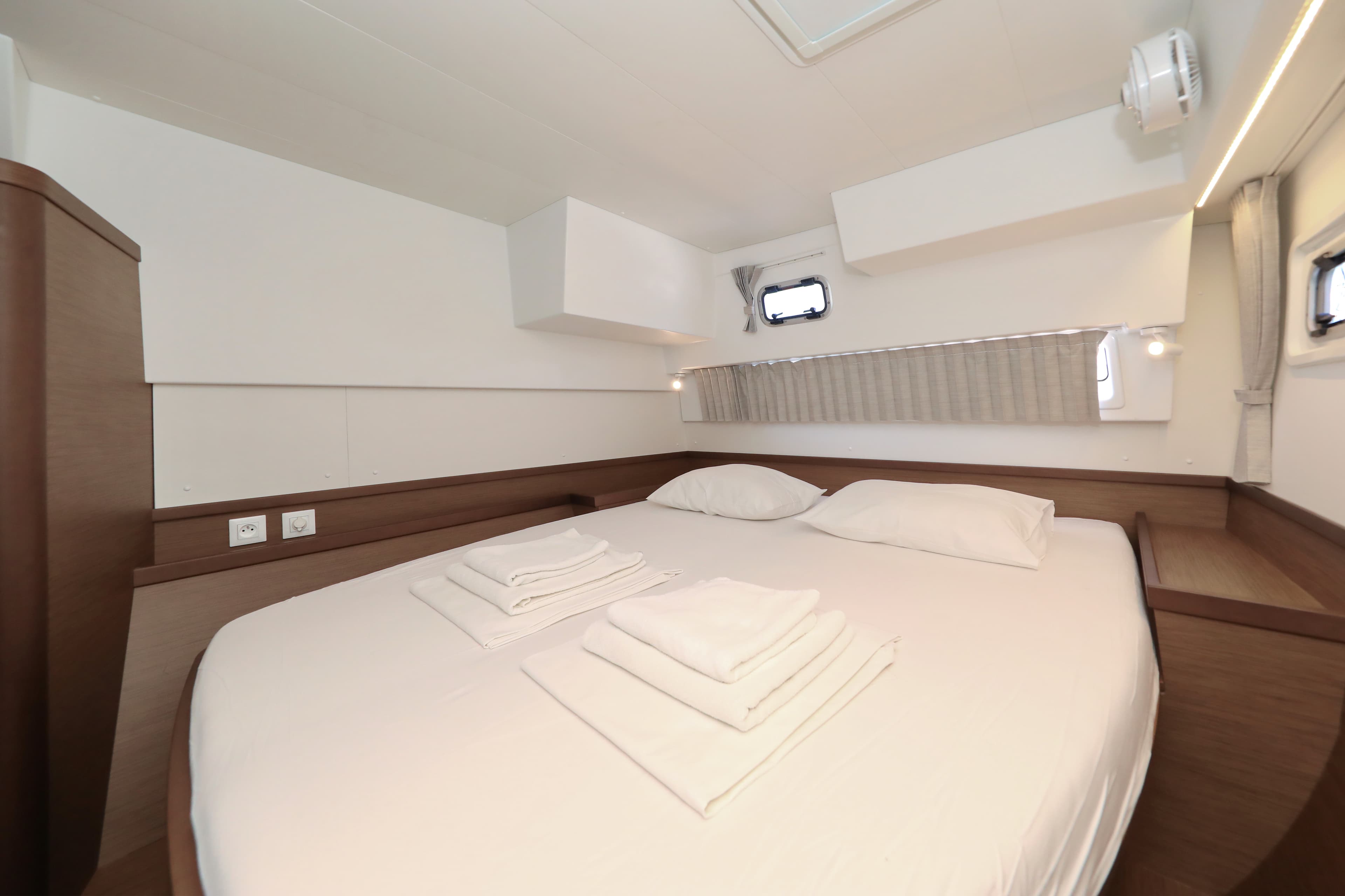 Lagoon 42 - photo 39