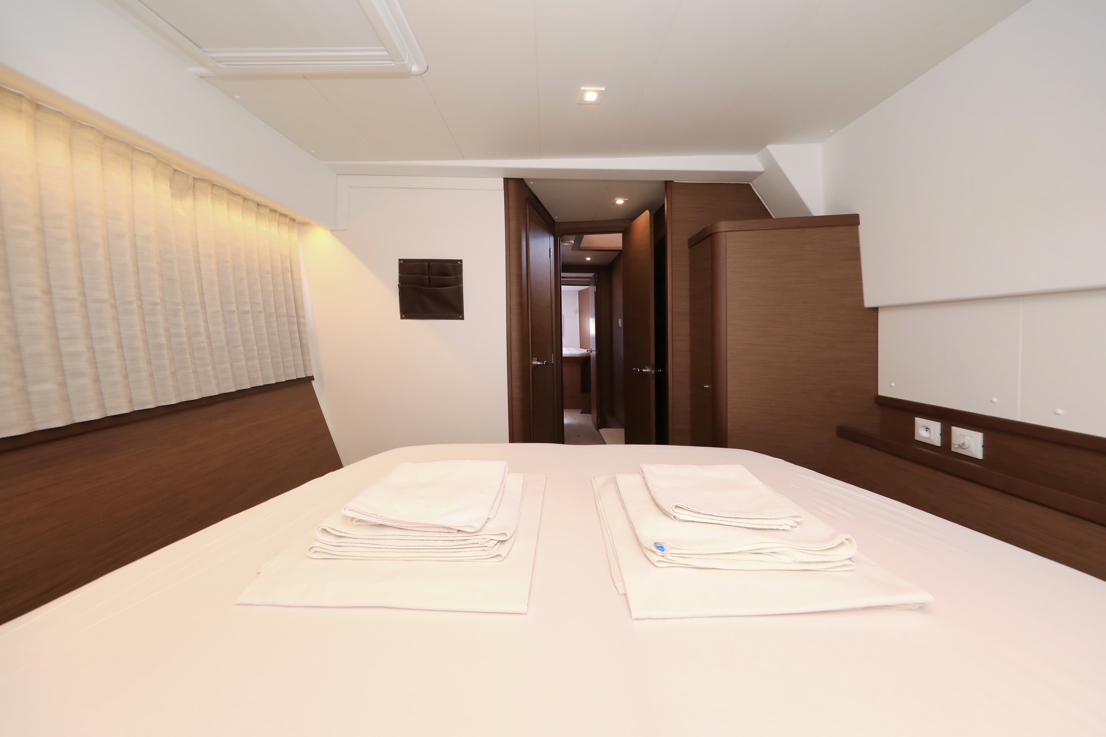 Lagoon 42 - photo 54